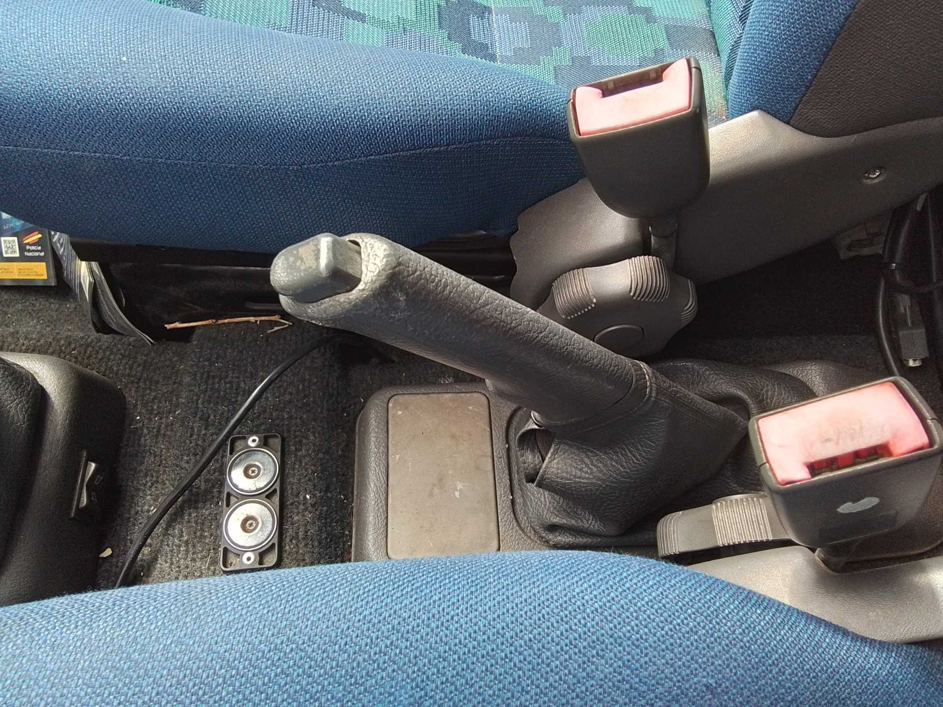 Recambio de palanca freno para fiat punto berlina (176) referencia OEM IAM   