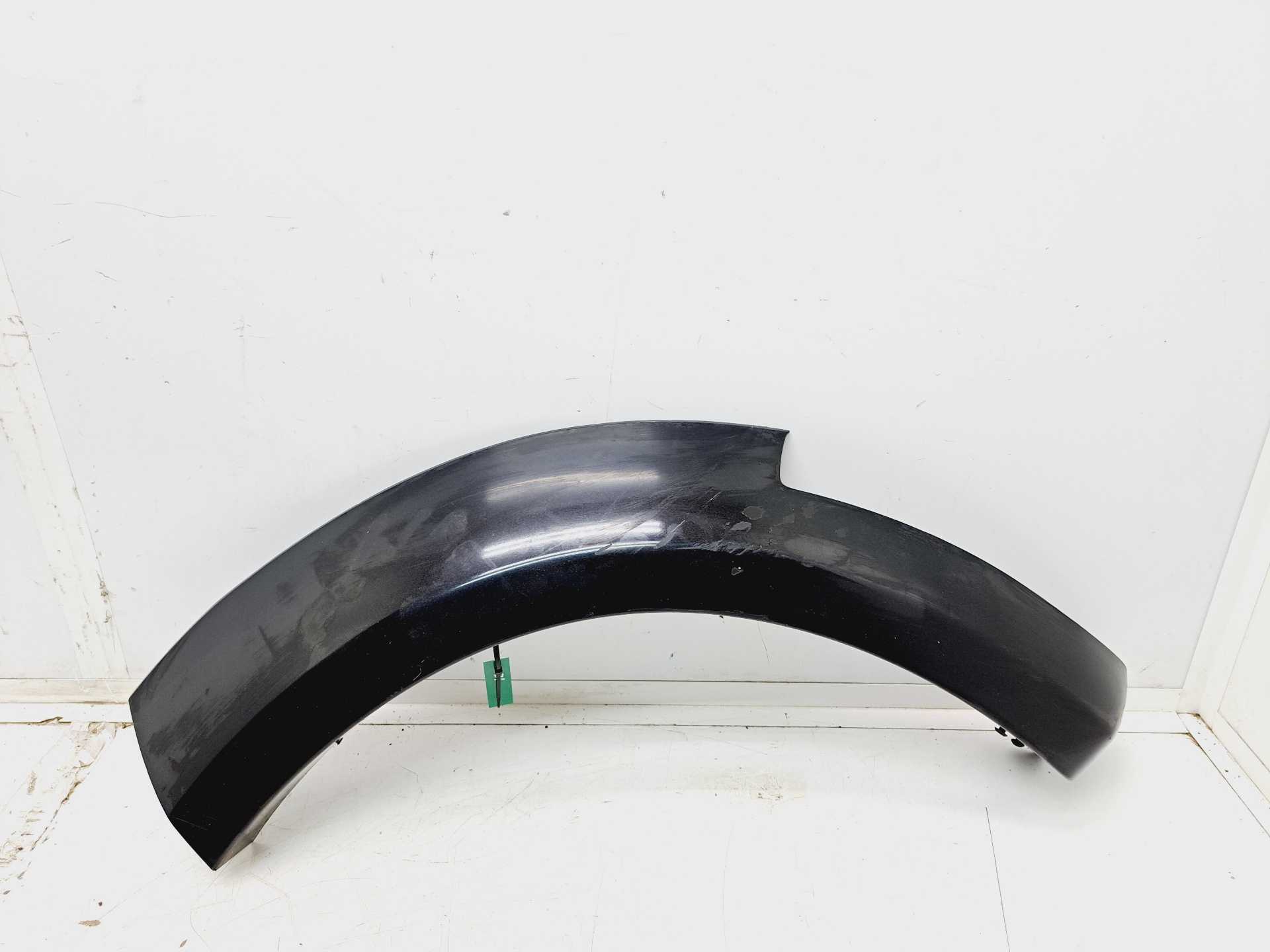Recambio de aletin trasero izquierdo para dodge nitro 2.8 crd referencia OEM IAM 400802APM  