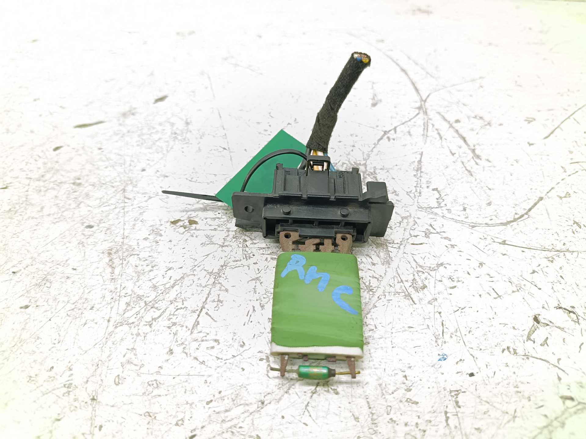 Recambio de resistencia calefaccion para citroën berlingo station wagon xtr referencia OEM IAM DENSO.  