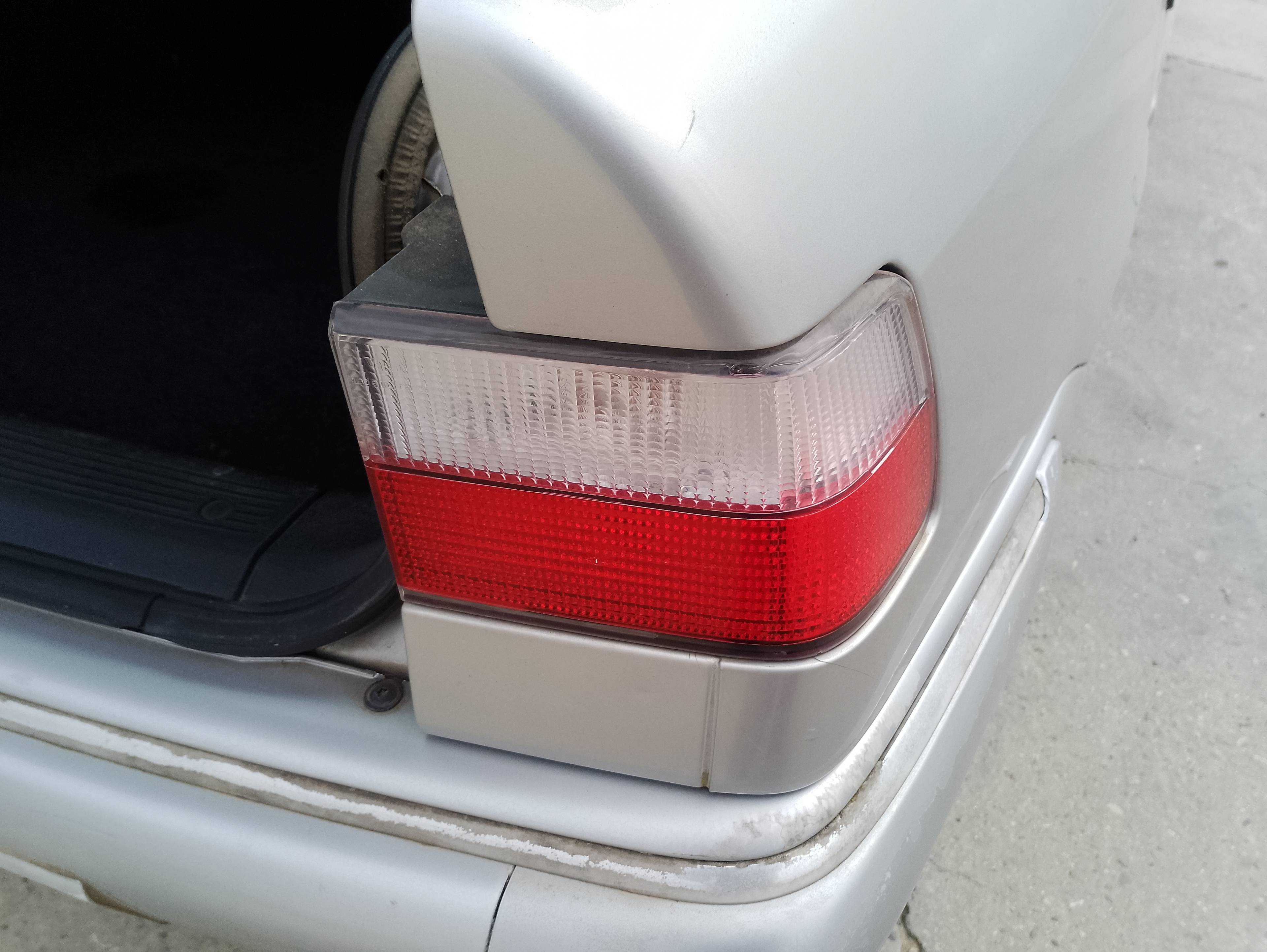 Recambio de piloto trasero derecho para citroën xantia berlina 1.6 armonia referencia OEM IAM   