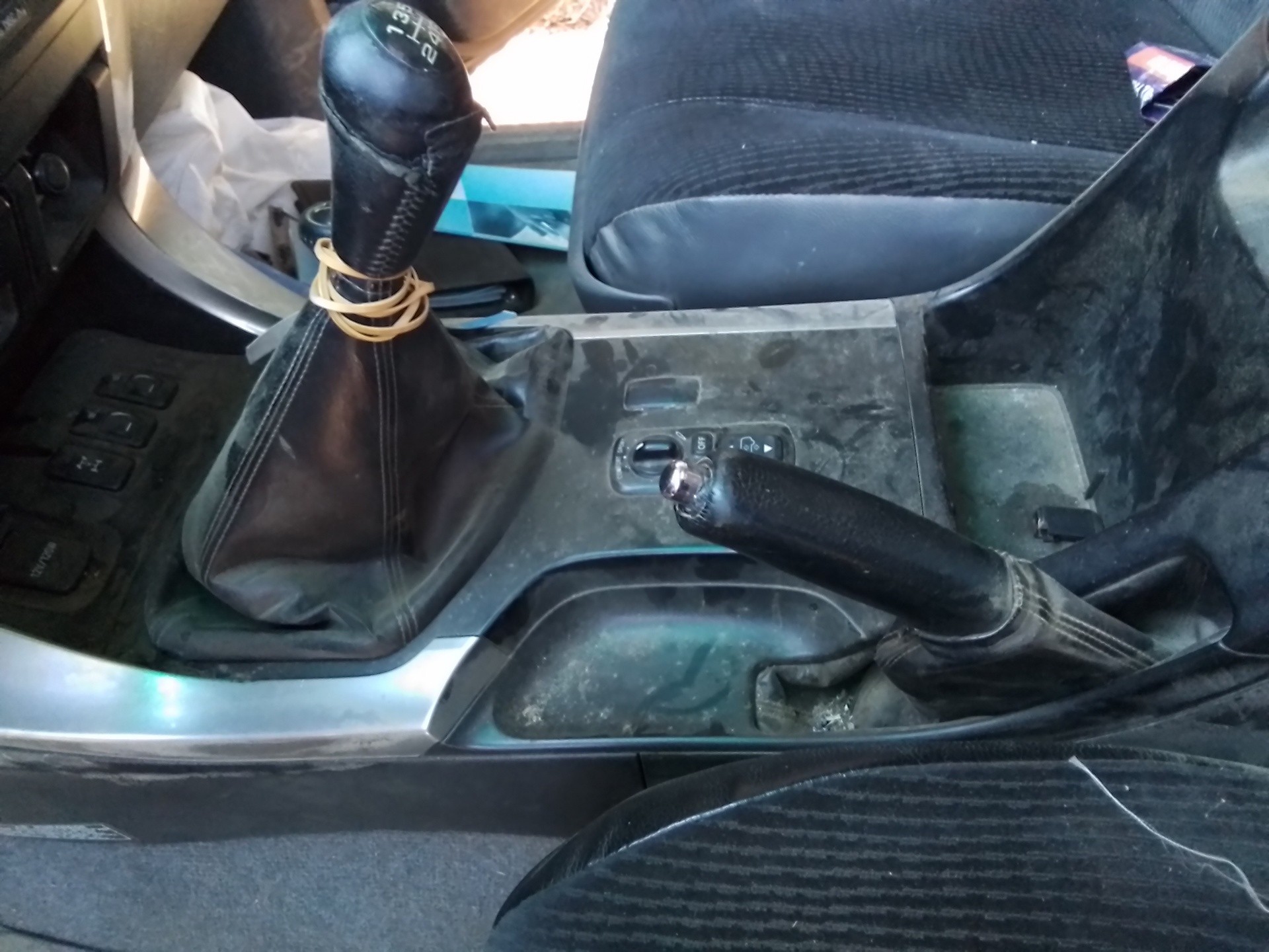 Recambio de palanca freno para toyota land cruiser (j12) 3.0 d-4d gx referencia OEM IAM   