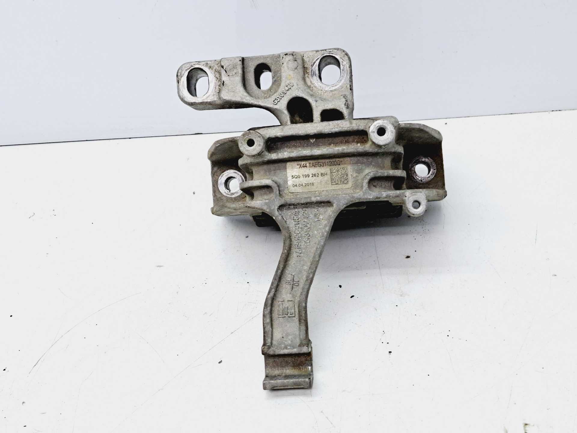 Recambio de soporte motor derecho para volkswagen passat variant (3g5) advance bmt referencia OEM IAM 5Q0199262BH  
