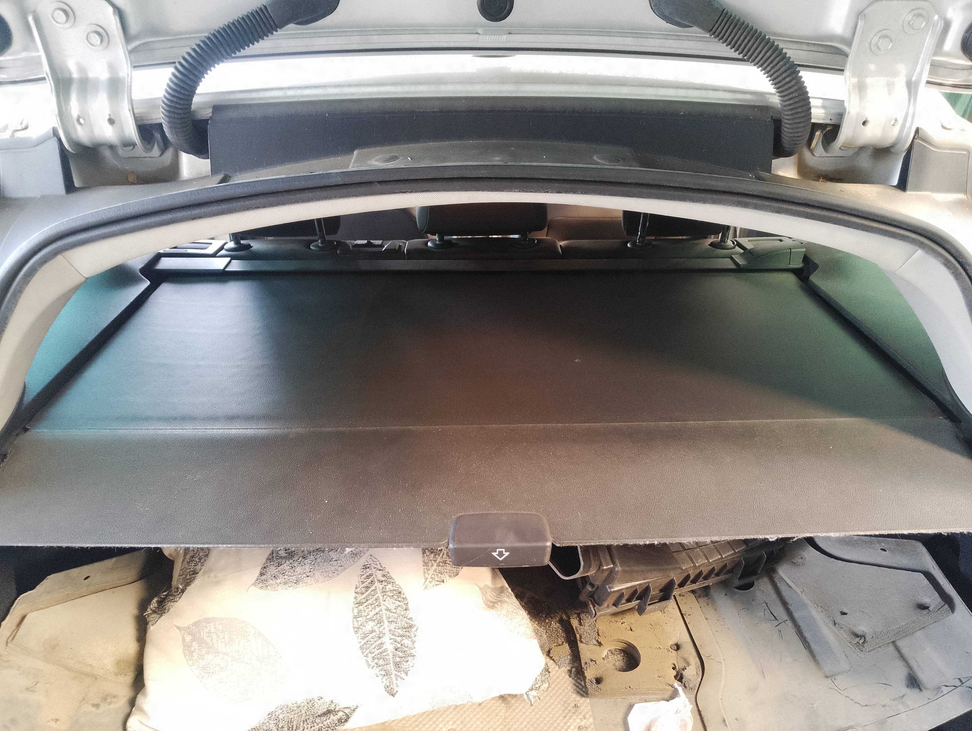 Recambio de bandeja trasera para opel insignia sports tourer cosmo referencia OEM IAM   