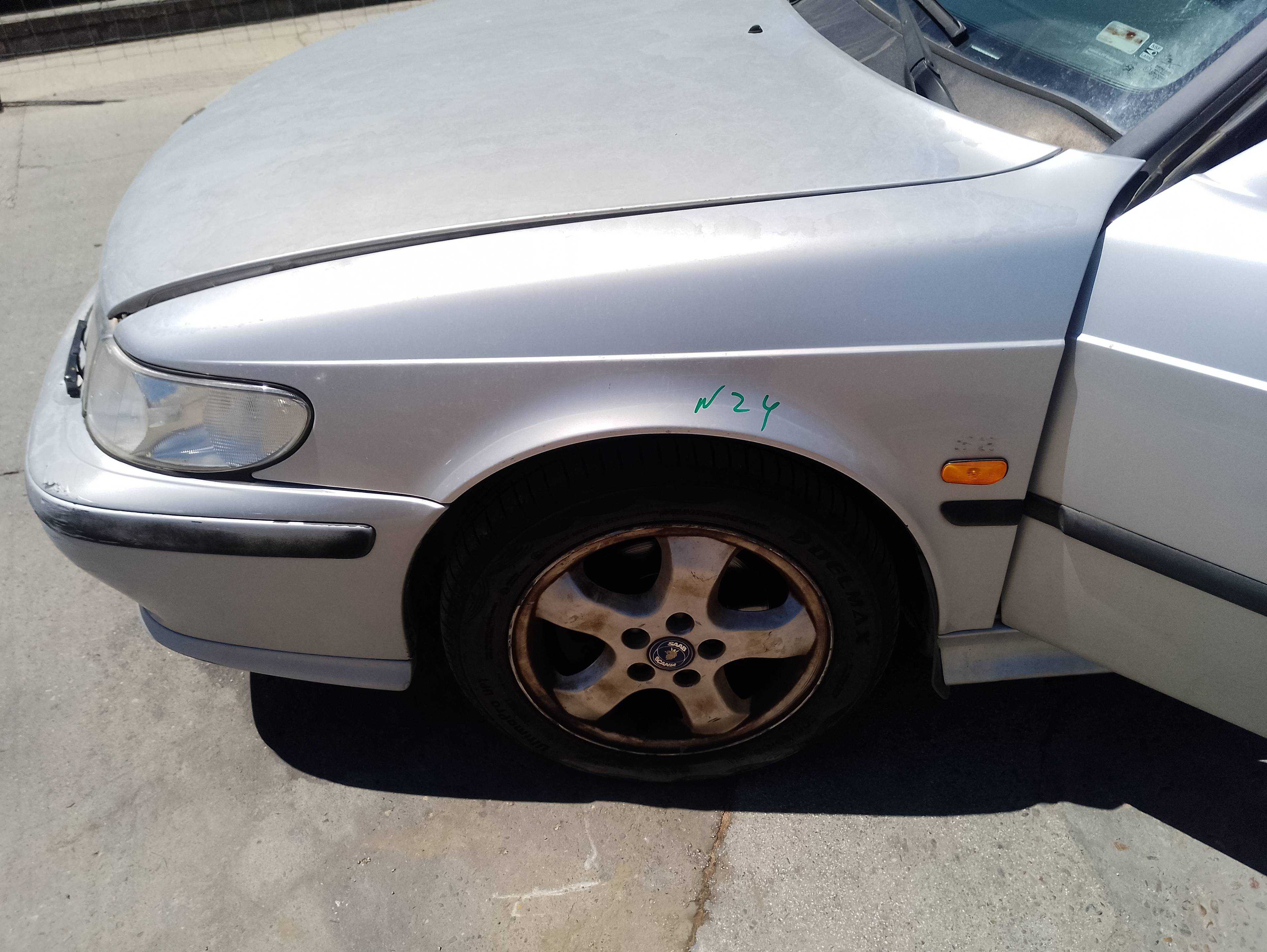 Recambio de aleta delantera izquierda para saab 9-3 berlina 2.0 aero turbo referencia OEM IAM   