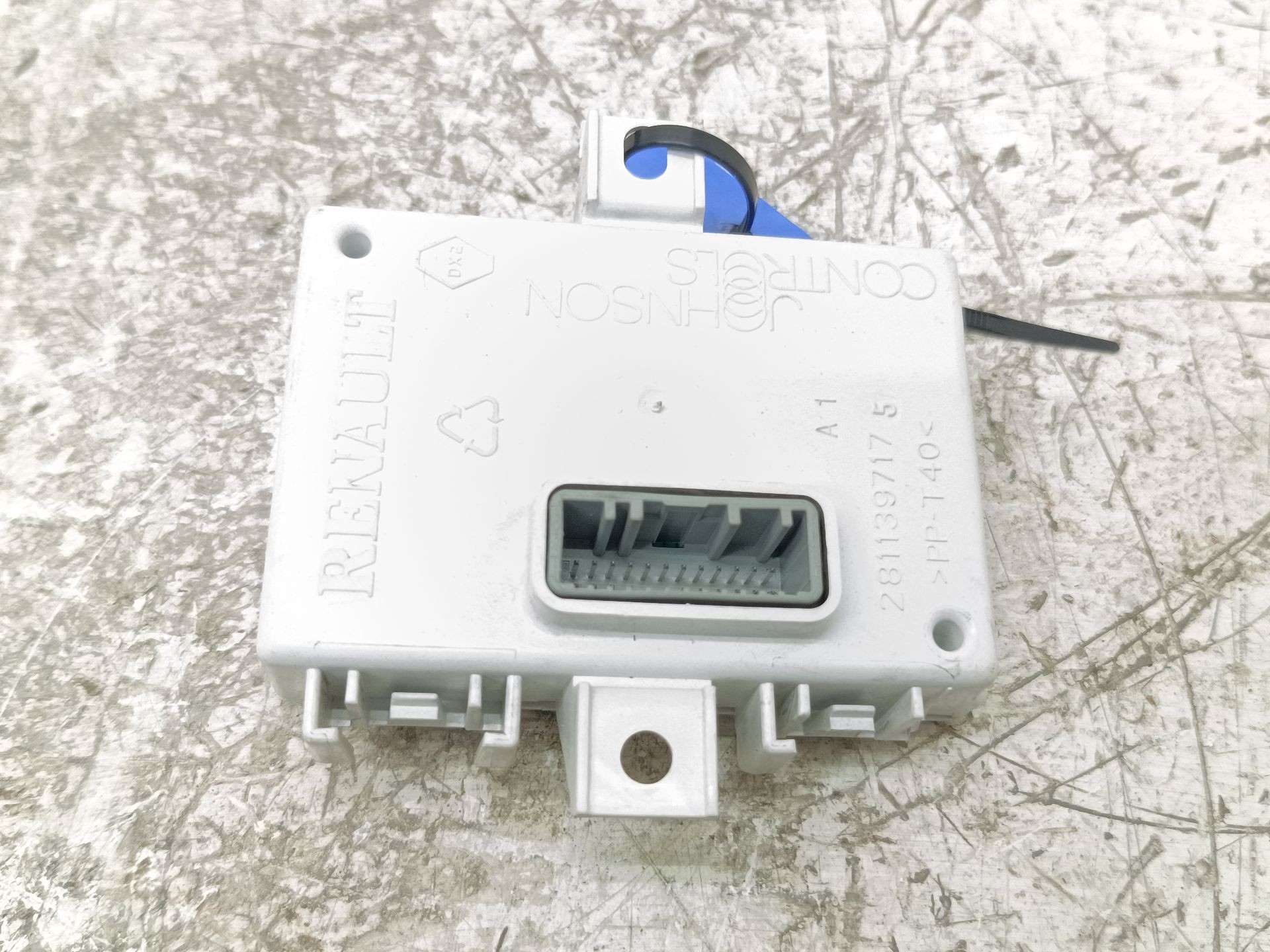 Recambio de modulo electronico para smart forfour basis (52kw) (453.042) referencia OEM IAM 283460926R  