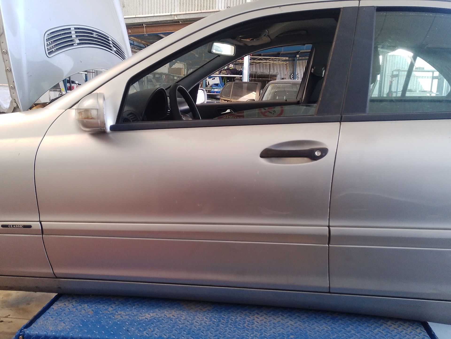 Recambio de puerta delantera izquierda para mercedes-benz clase c (w203) c 220 cdi (203.006) referencia OEM IAM   