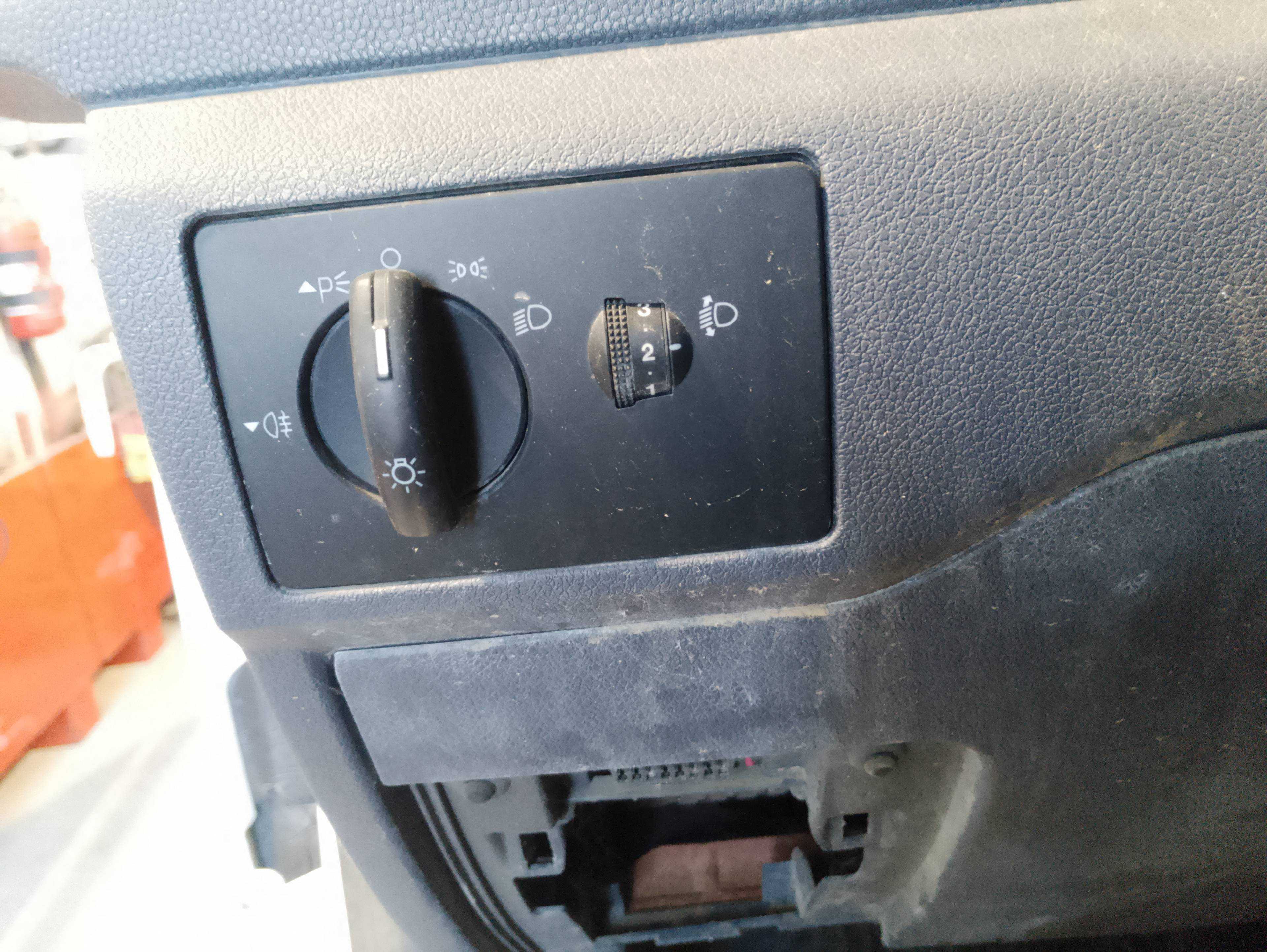 Recambio de mando luces para ford tourneo connect (tc7) kombi corta (2009) referencia OEM IAM   