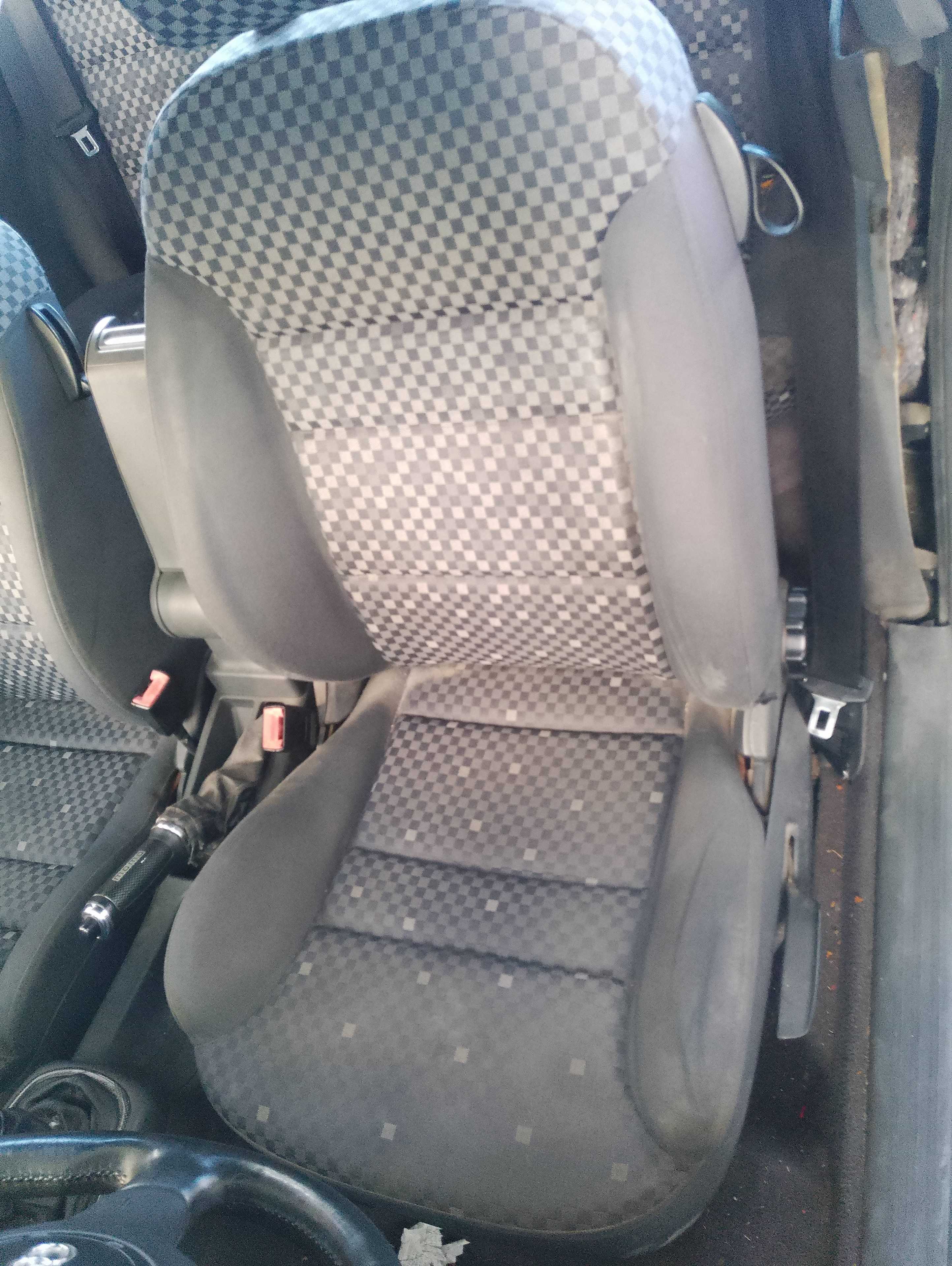 Recambio de asiento delantero izquierdo para audi a3 (8l) 1.8 ambiente referencia OEM IAM   