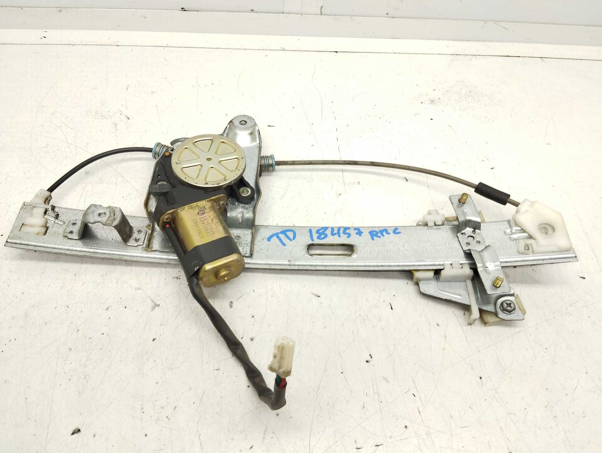 Recambio de elevalunas trasero derecho para mazda xedos 9 (ta) 2.5 v6 referencia OEM IAM LE578VA  