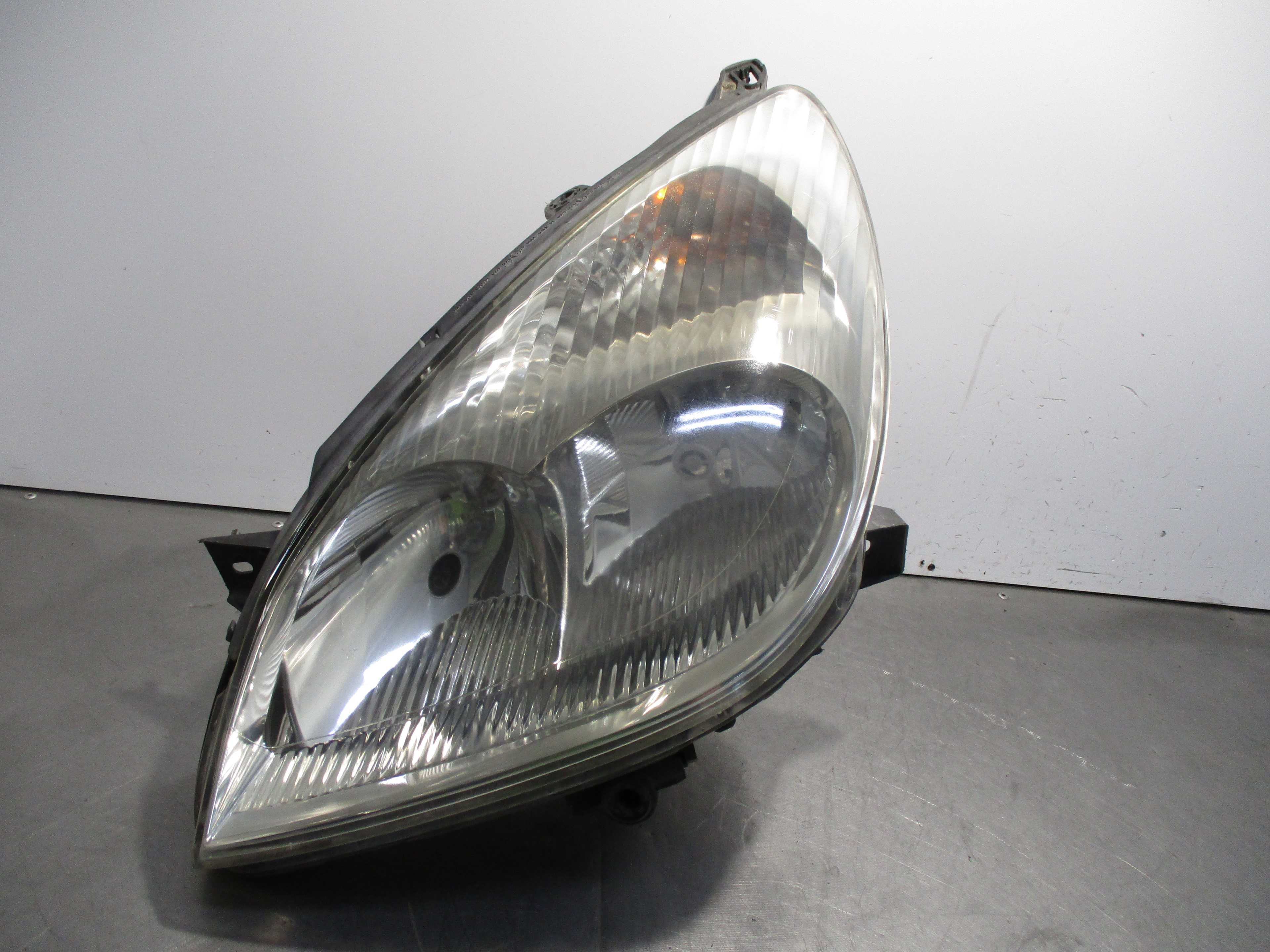 Recambio de faro izquierdo para citroën c5 berlina 2.2 hdi fap cat (4hx / dw12ed4) referencia OEM IAM 9644275380  