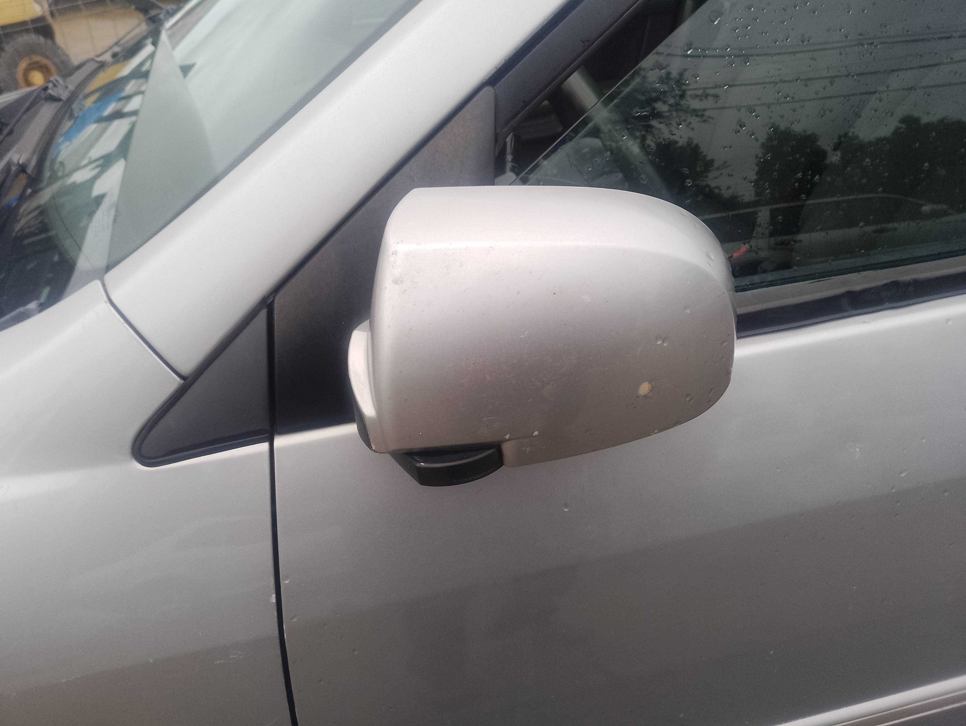 Recambio de retrovisor izquierdo para kia carens 2.0 crdi ex monovolumen referencia OEM IAM   