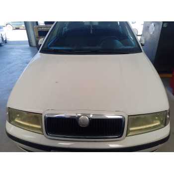 Recambio de capot delantero para skoda octavia i (1u2) 1.9 tdi referencia OEM IAM 1U0823031D  