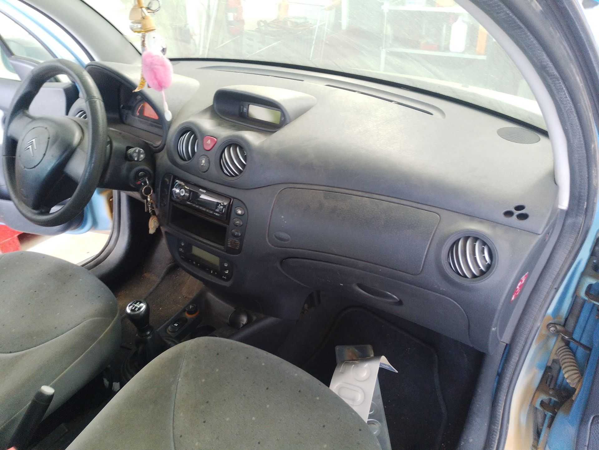 Recambio de salpicadero para citroën c3 i (fc_, fn_) 1.4 hdi referencia OEM IAM 8211CC  