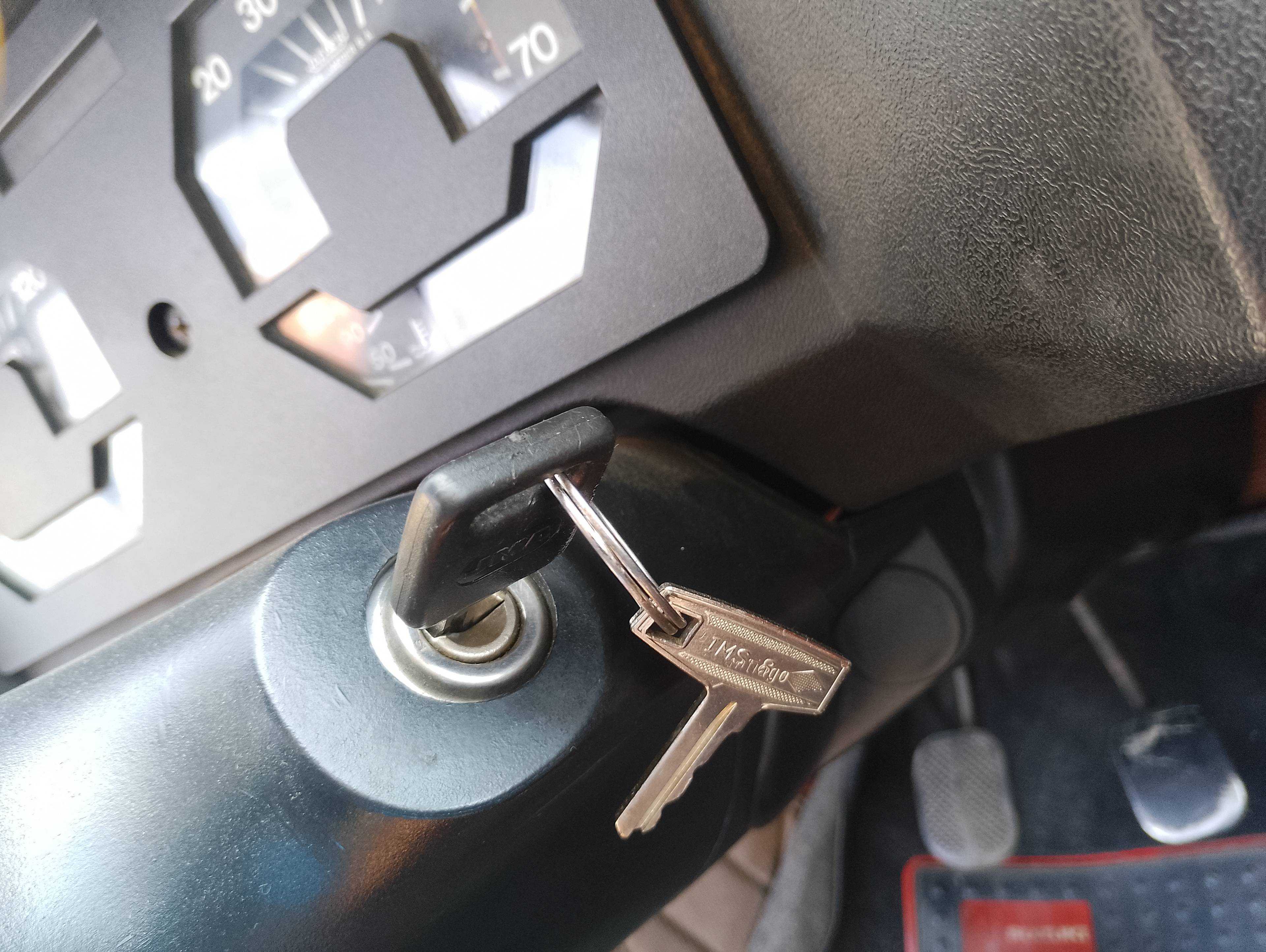 Recambio de conmutador de arranque para seat 127 referencia OEM IAM   