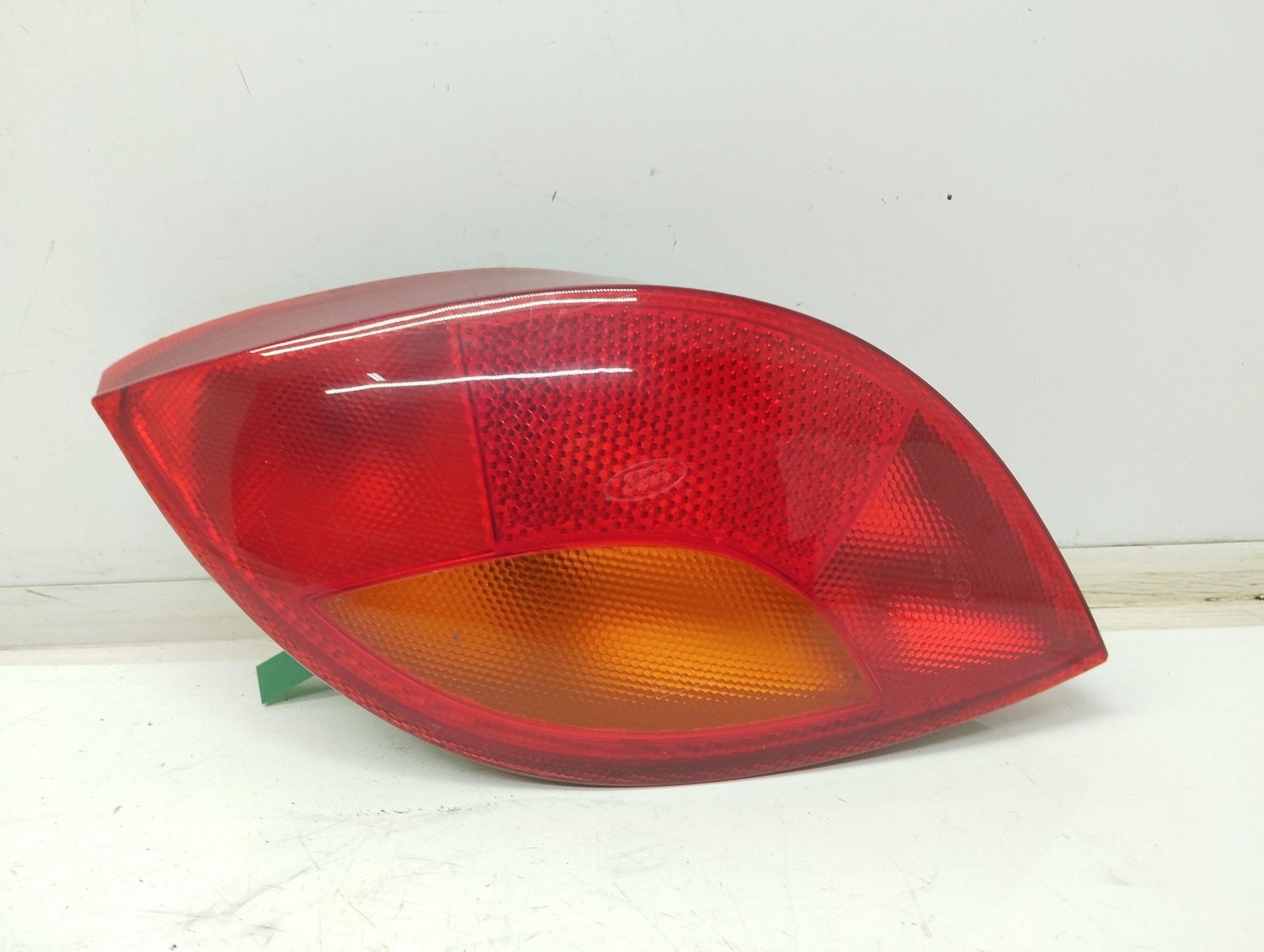 Recambio de piloto trasero izquierdo para ford ka (ccq) 2 collection referencia OEM IAM  1120331 