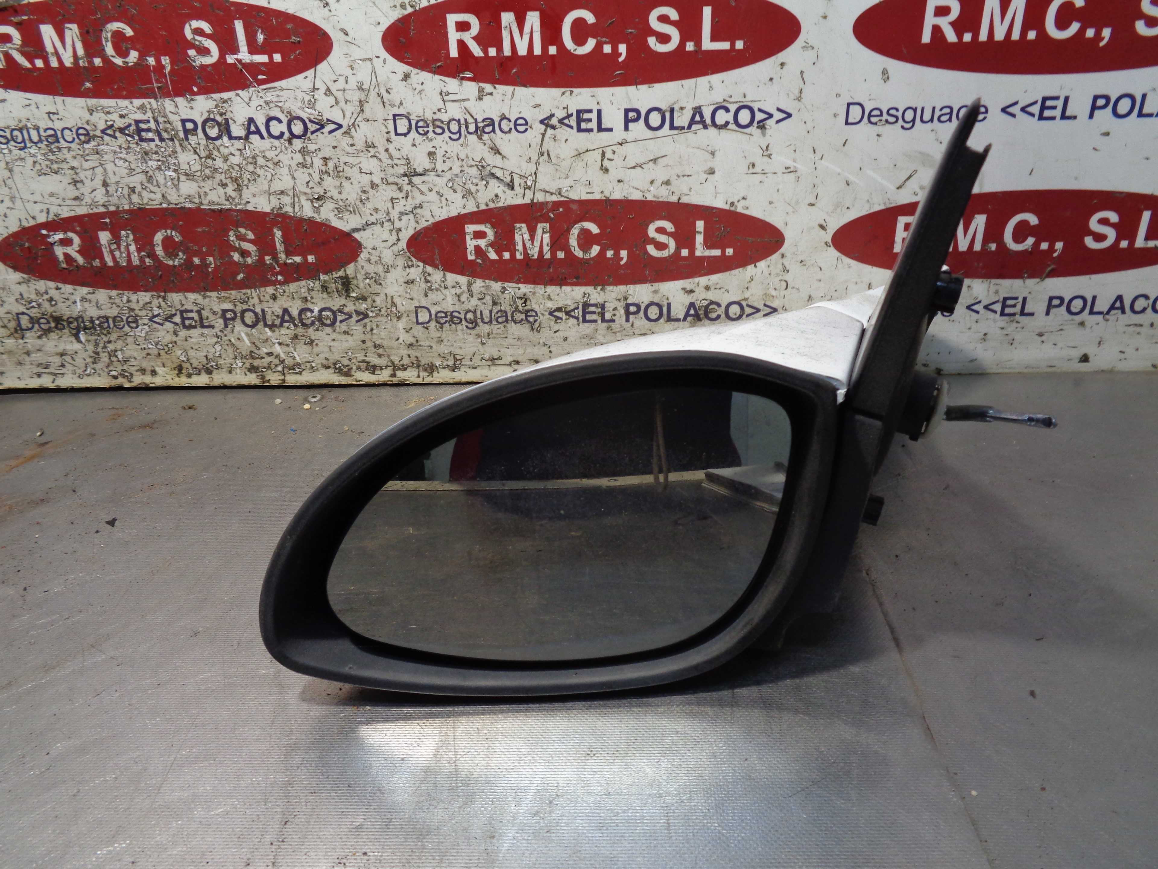 Recambio de retrovisor izquierdo para opel vectra b berlina básico referencia OEM IAM 0156983  