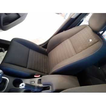 Recambio de asiento delantero derecho para renault megane iii sport tourer dynamique referencia OEM IAM   