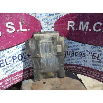 Recambio de cubrecarter para land rover discovery v6 td edition 60 yrs referencia OEM IAM   