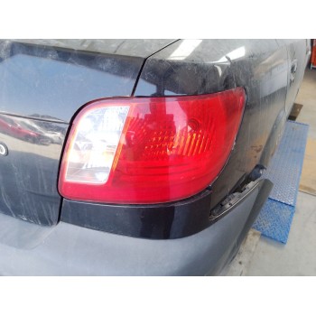 PILOTO TRASERO DERECHO 924021G210 