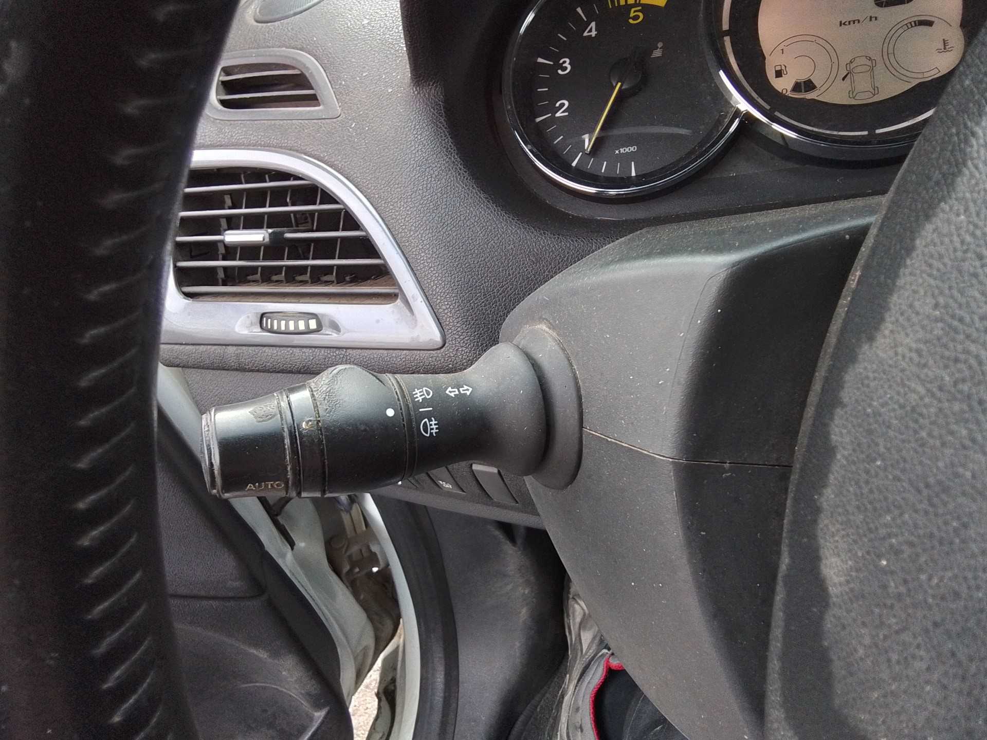 Recambio de mando luces/intermitencia (com2000) para renault megane iii berlina 5 p business referencia OEM IAM   
