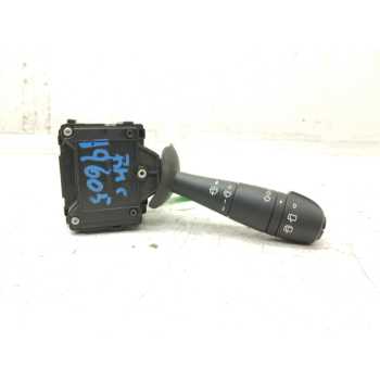 Recambio de mando limpia para renault clio iv 1.5 dci referencia OEM IAM E10670313  