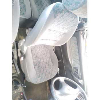 ASIENTO DELANTERO IZQUIERDO 