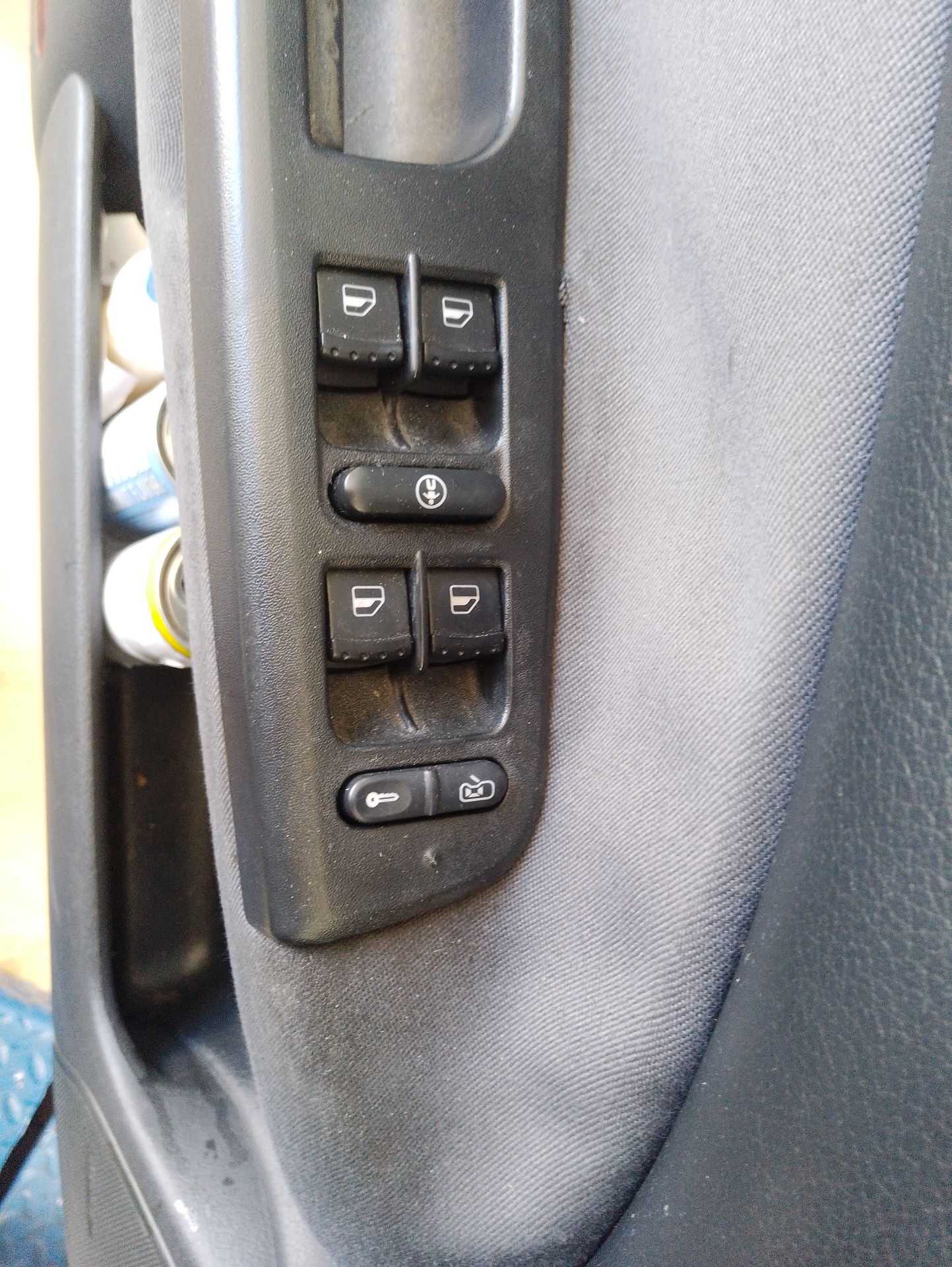 Recambio de mando elevalunas delantero izquierdo para skoda octavia i (1u2) 1.9 tdi referencia OEM IAM 1U4959857  