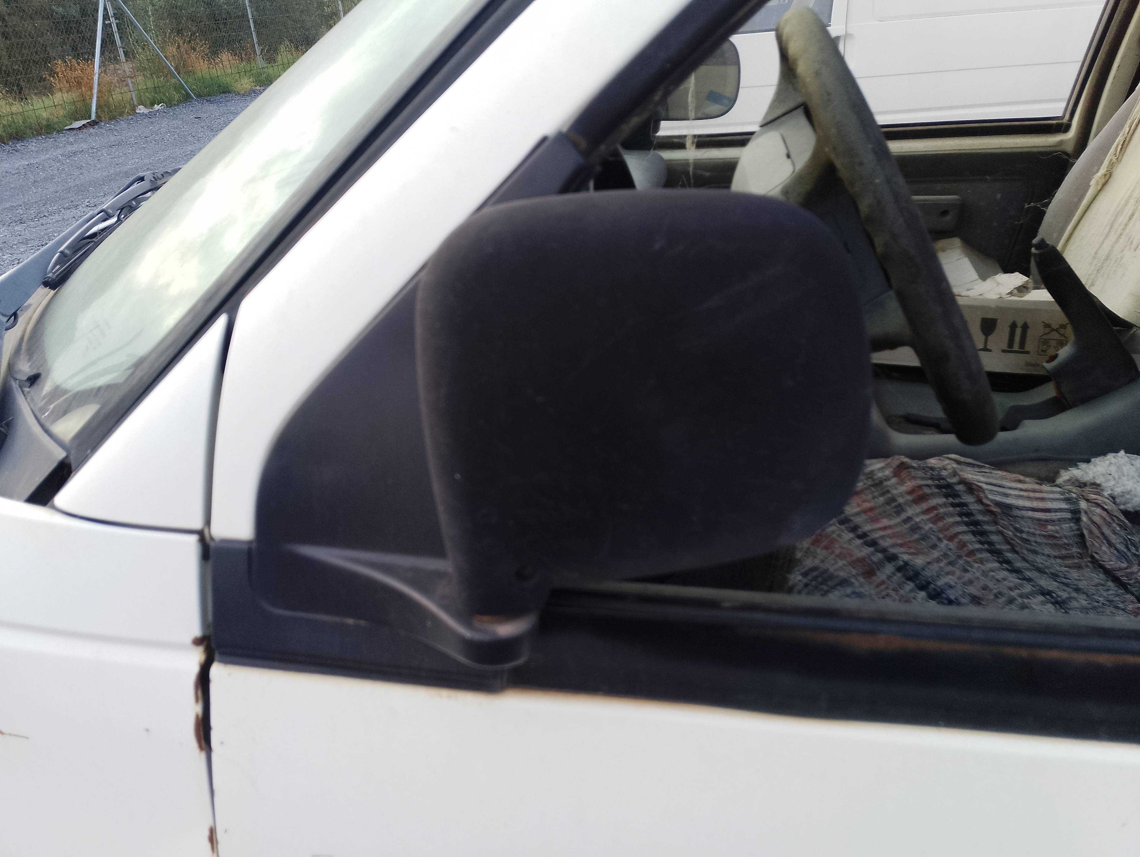 Recambio de retrovisor izquierdo para nissan vanette cargo (hc23) 2.3 diesel referencia OEM IAM   