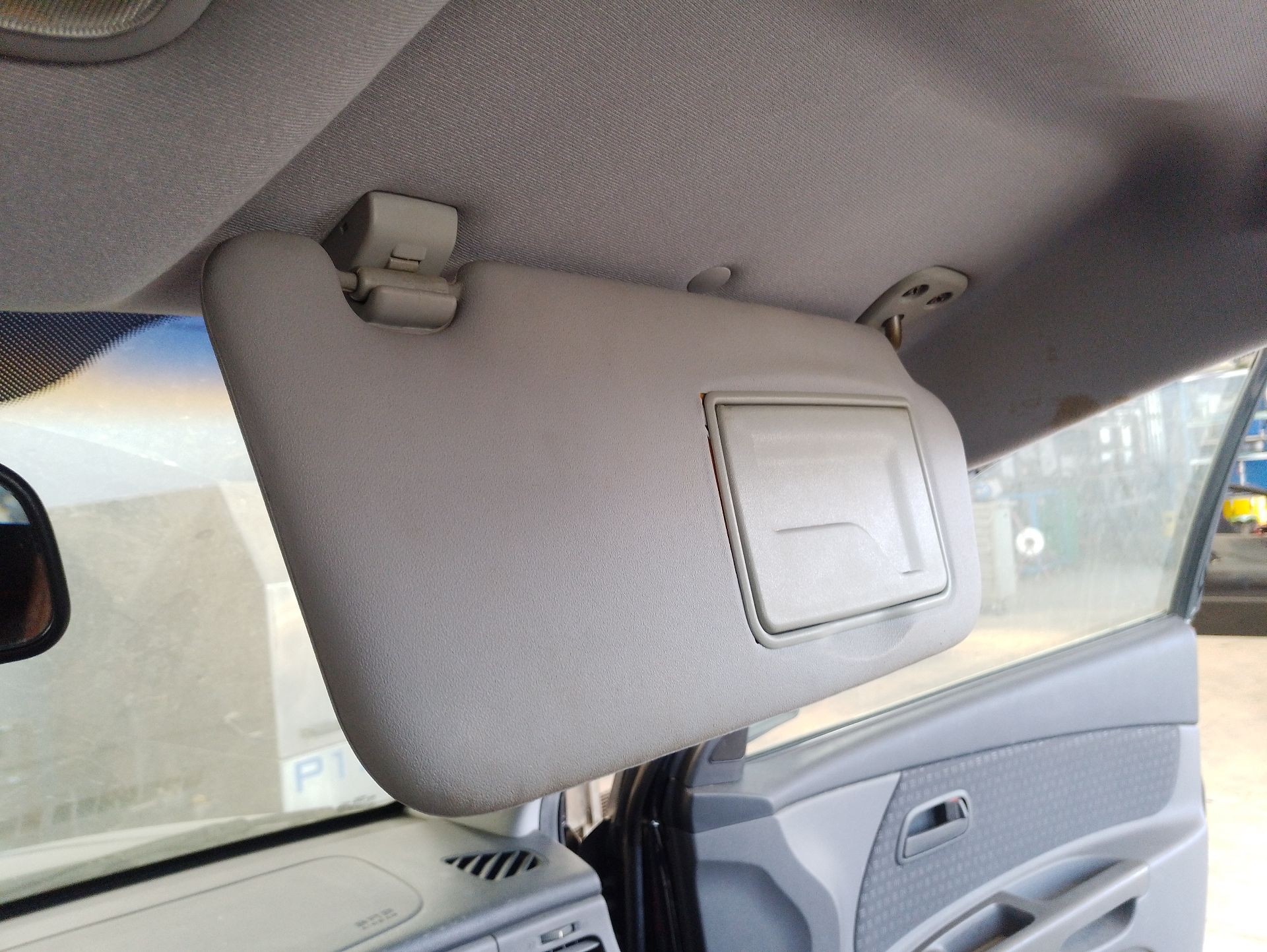 Recambio de parasol derecho para kia rio ii sedán (jb) 1.4 16v referencia OEM IAM 852201G100LX  