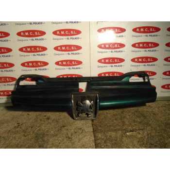 Recambio de rejilla delantera para peugeot 406 berlina (s1/s2) stdt referencia OEM IAM   
