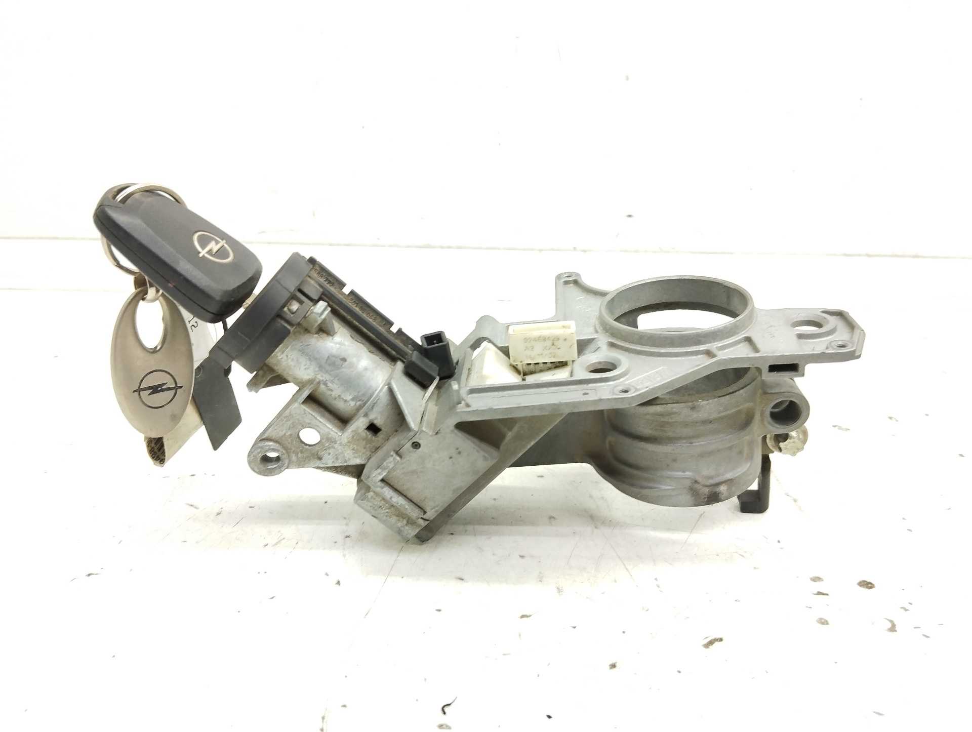 Recambio de conmutador de arranque para opel astra h ber. 1.7 16v cdti referencia OEM IAM N0501882 VALEO 
