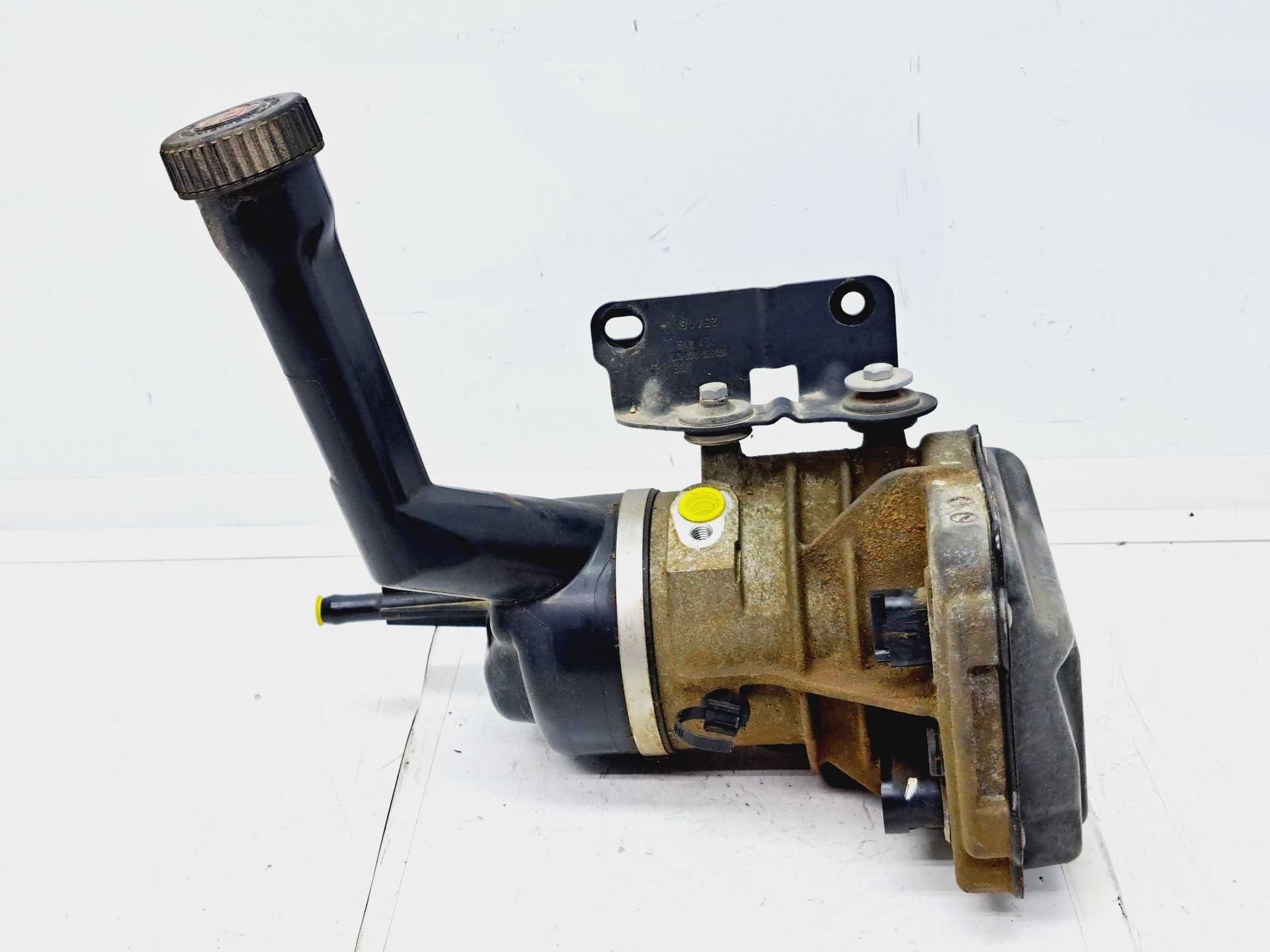 Recambio de bomba servodireccion para citroën c4 picasso sx referencia OEM IAM 9684252580 TRW 
