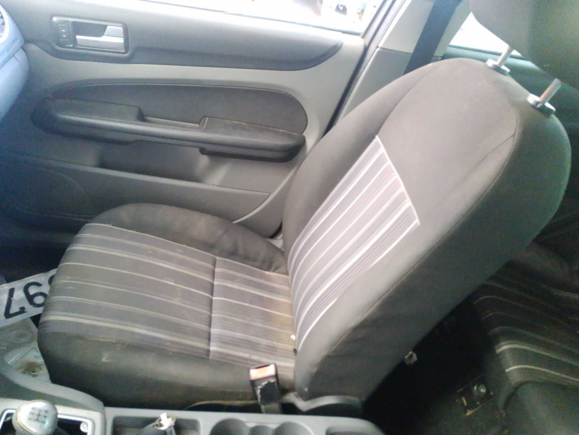 Recambio de asiento delantero derecho para ford focus ii (da_, hcp, dp) 1.6 tdci referencia OEM IAM   
