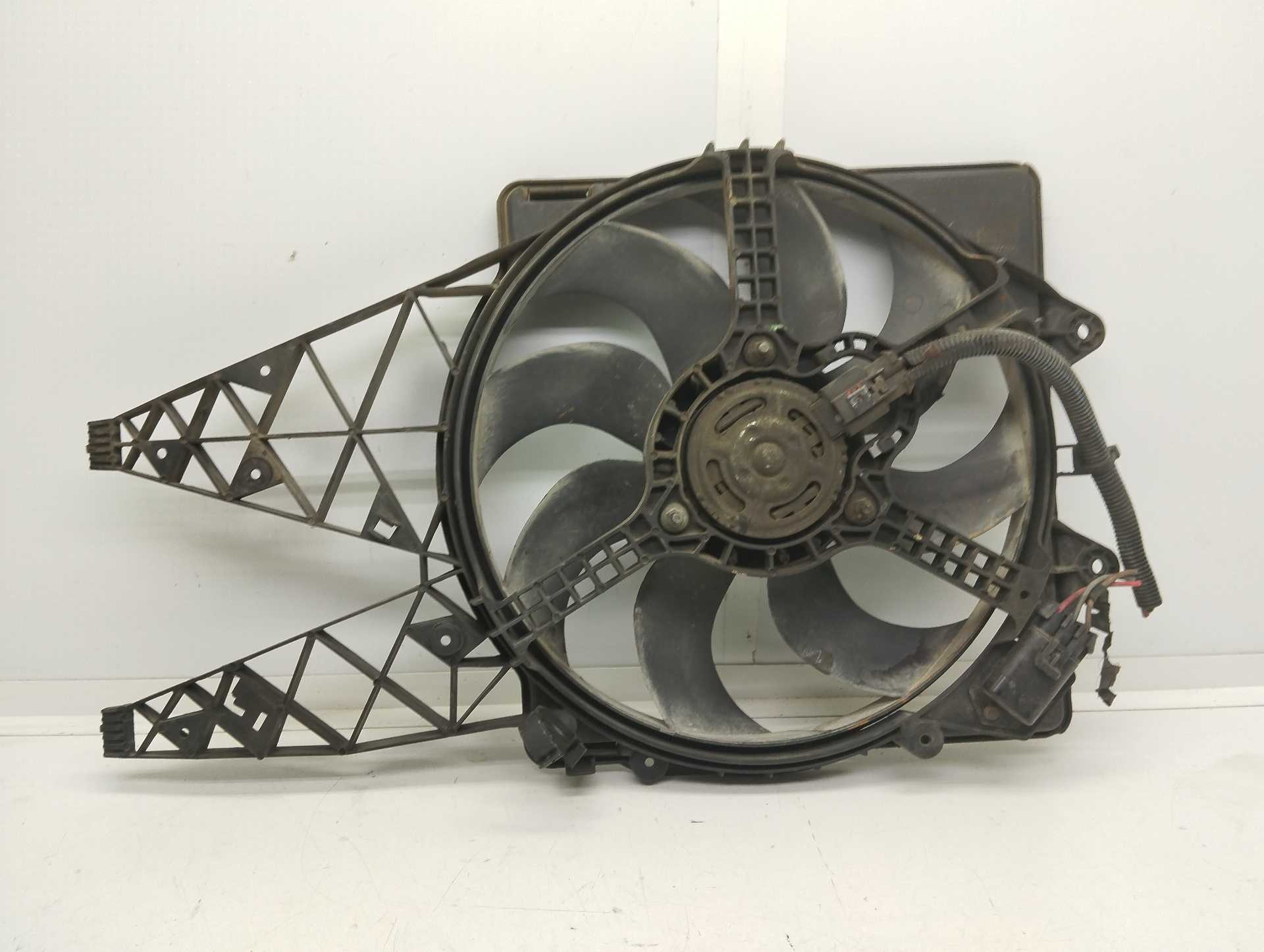 Recambio de electroventilador para fiat grande punto (199) 1.3 16v jtd cat referencia OEM IAM 871300200  