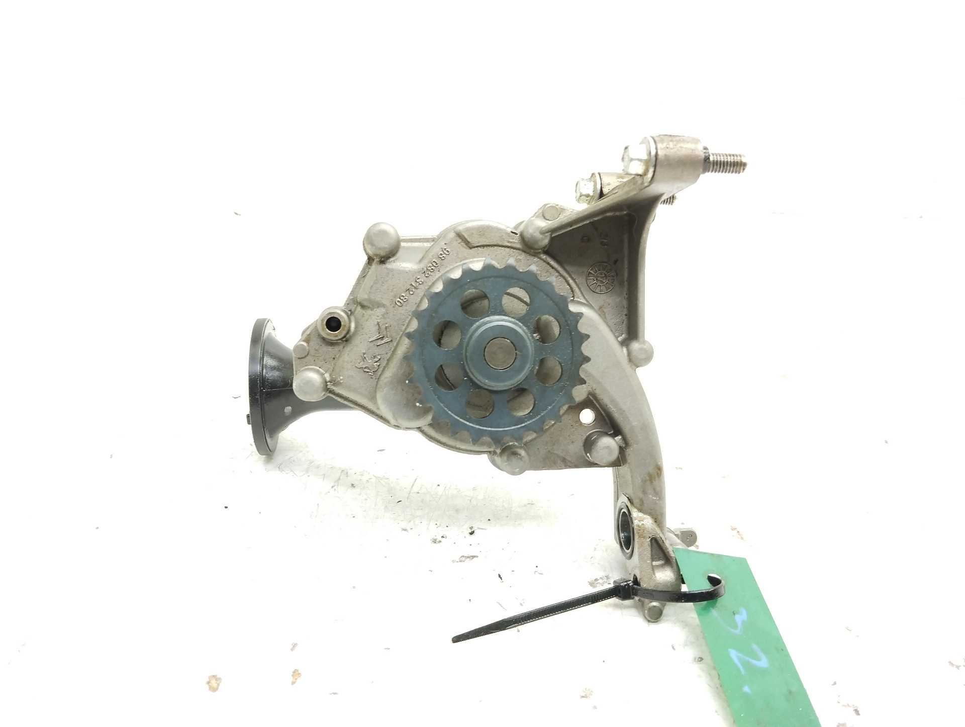 Recambio de bomba aceite para peugeot 208 style referencia OEM IAM 9808231280  