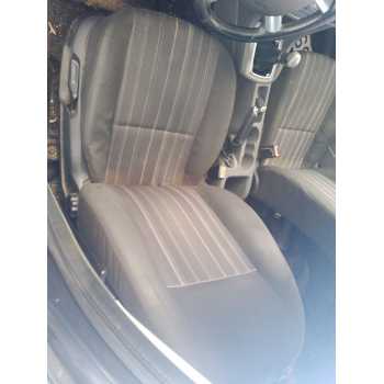 ASIENTO DELANTERO IZQUIERDO 