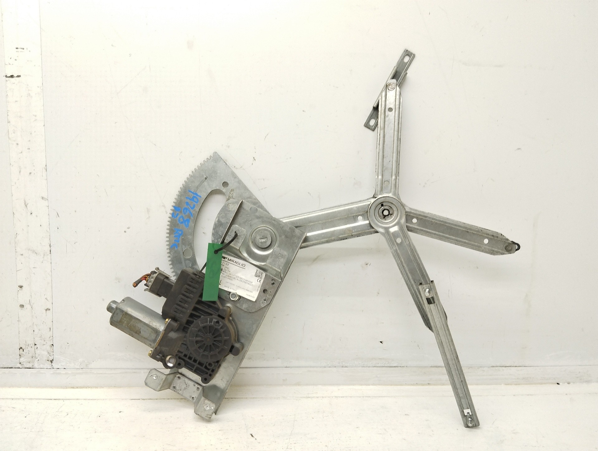 Recambio de elevalunas delantero izquierdo para opel zafira a blue line referencia OEM IAM 101255XXX  