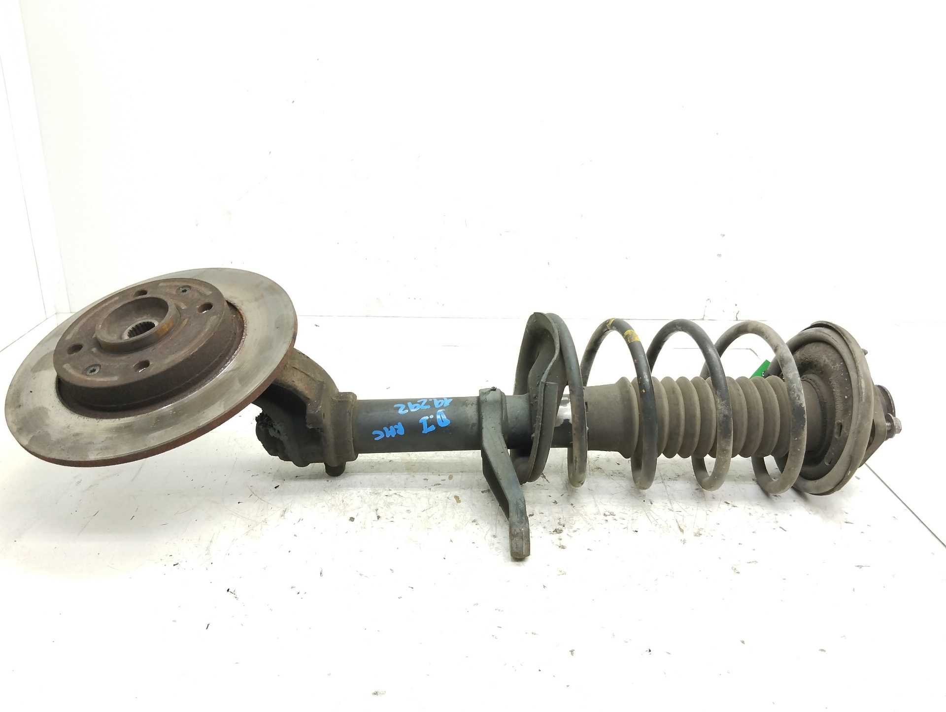 Recambio de mangueta delantera izquierda para citroën saxo 1.5 d x referencia OEM IAM   