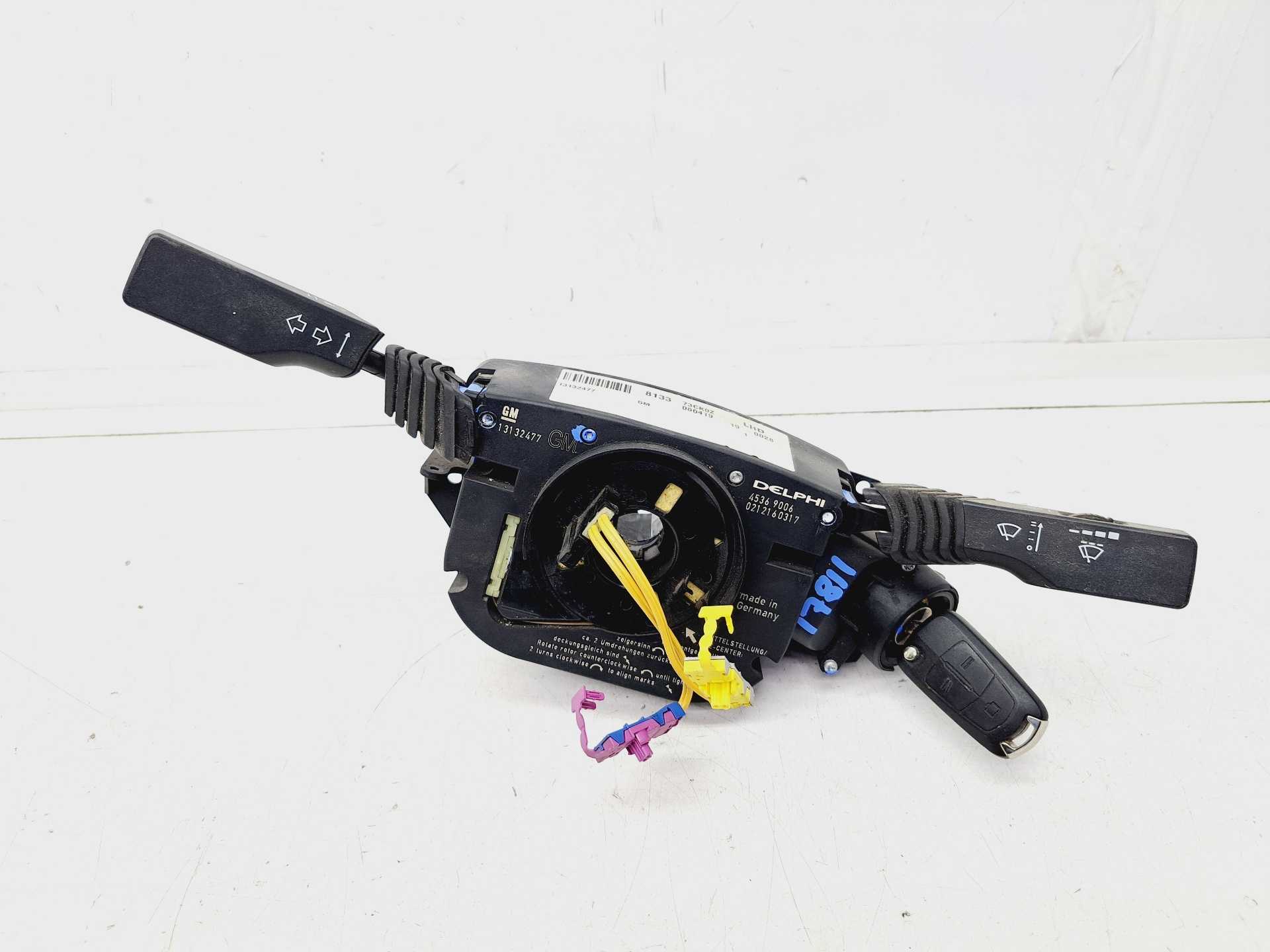 Recambio de mando intermitentes para opel vectra c berlina club referencia OEM IAM 13132477 45369006 DELPHI