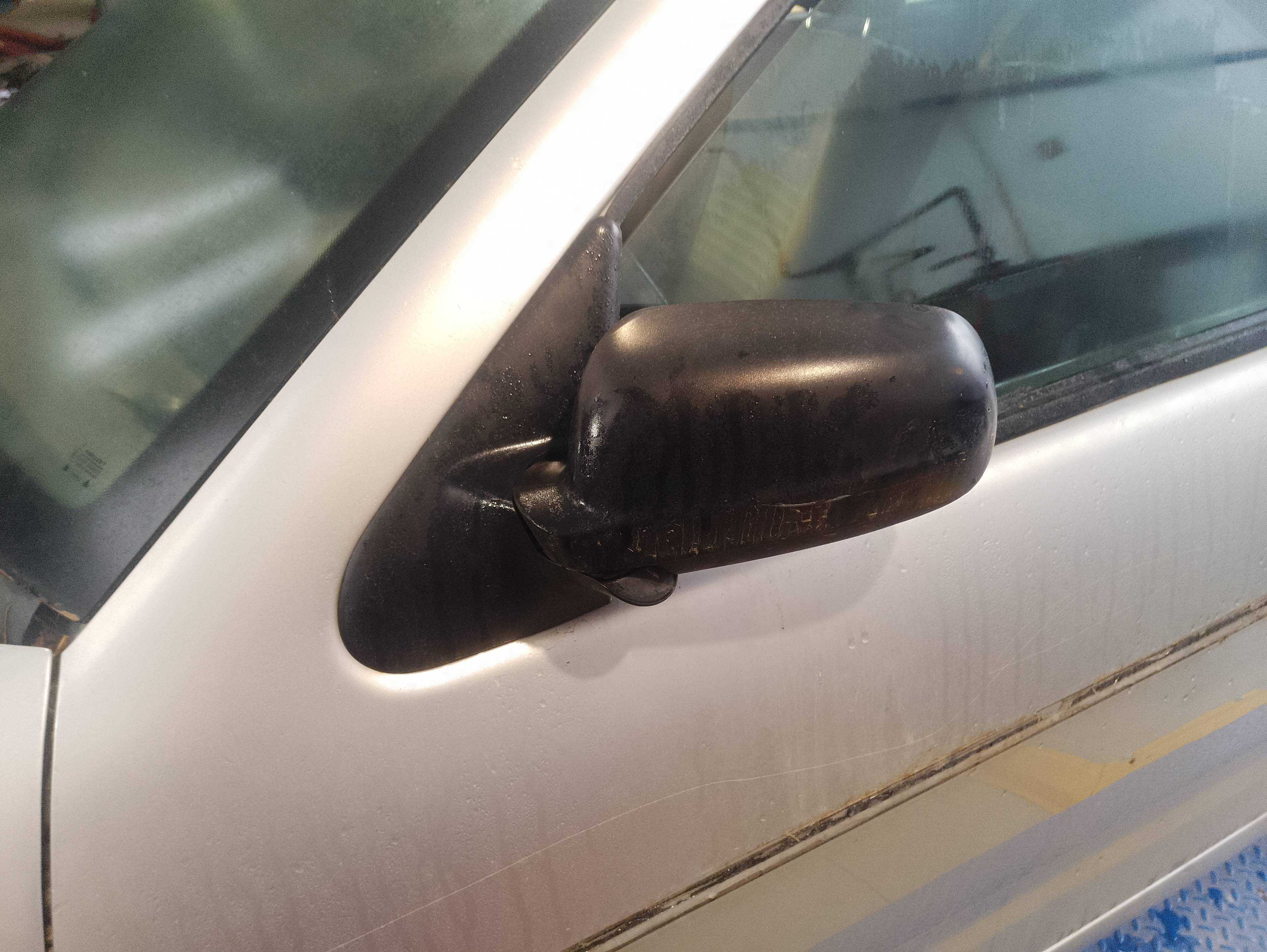 Recambio de retrovisor izquierdo para seat cordoba berlina (6k2) sport referencia OEM IAM   