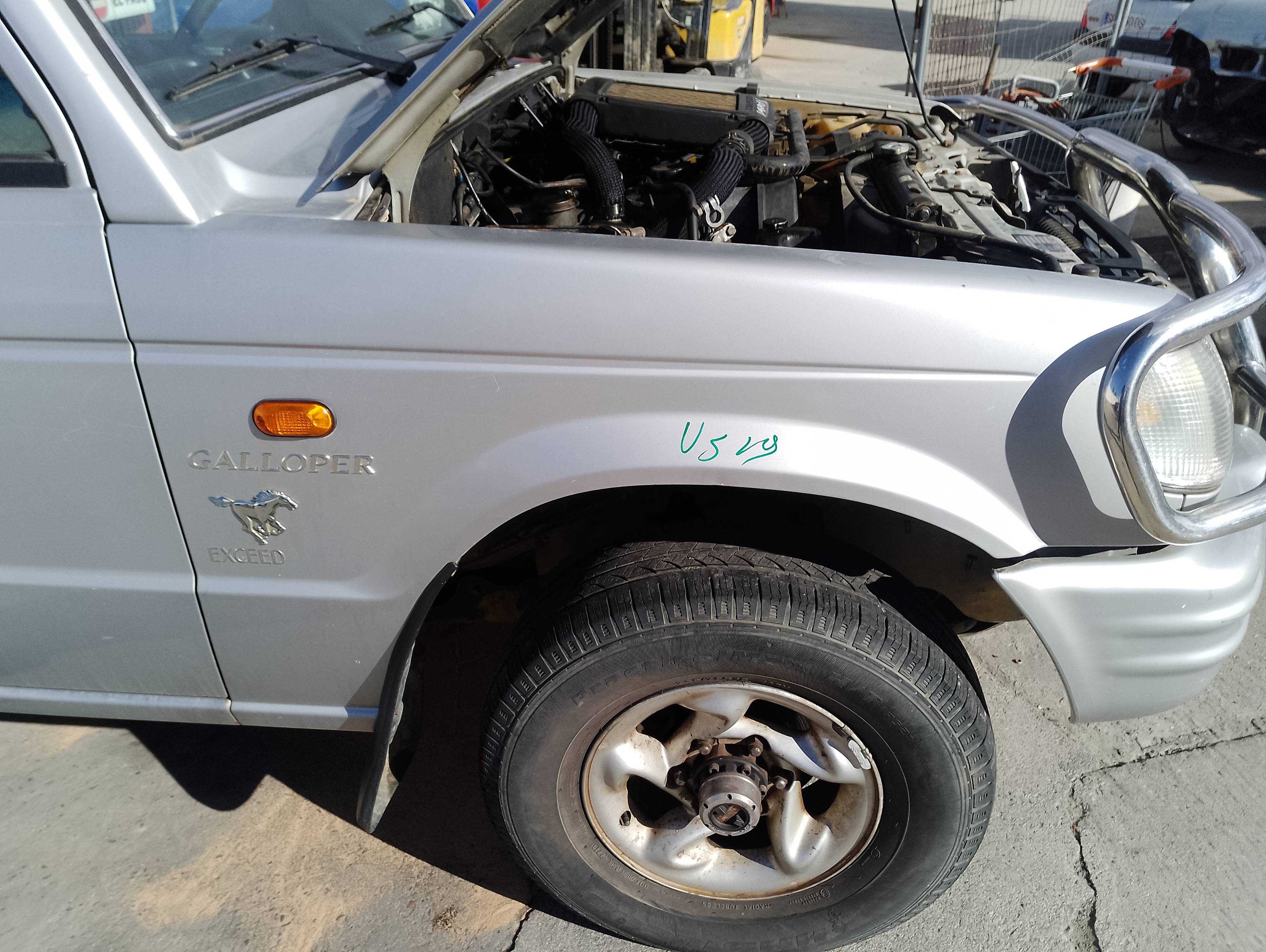 Recambio de aleta delantera derecha para mitsubishi galloper (hyundai) 2.5 td (5-ptas.) referencia OEM IAM   