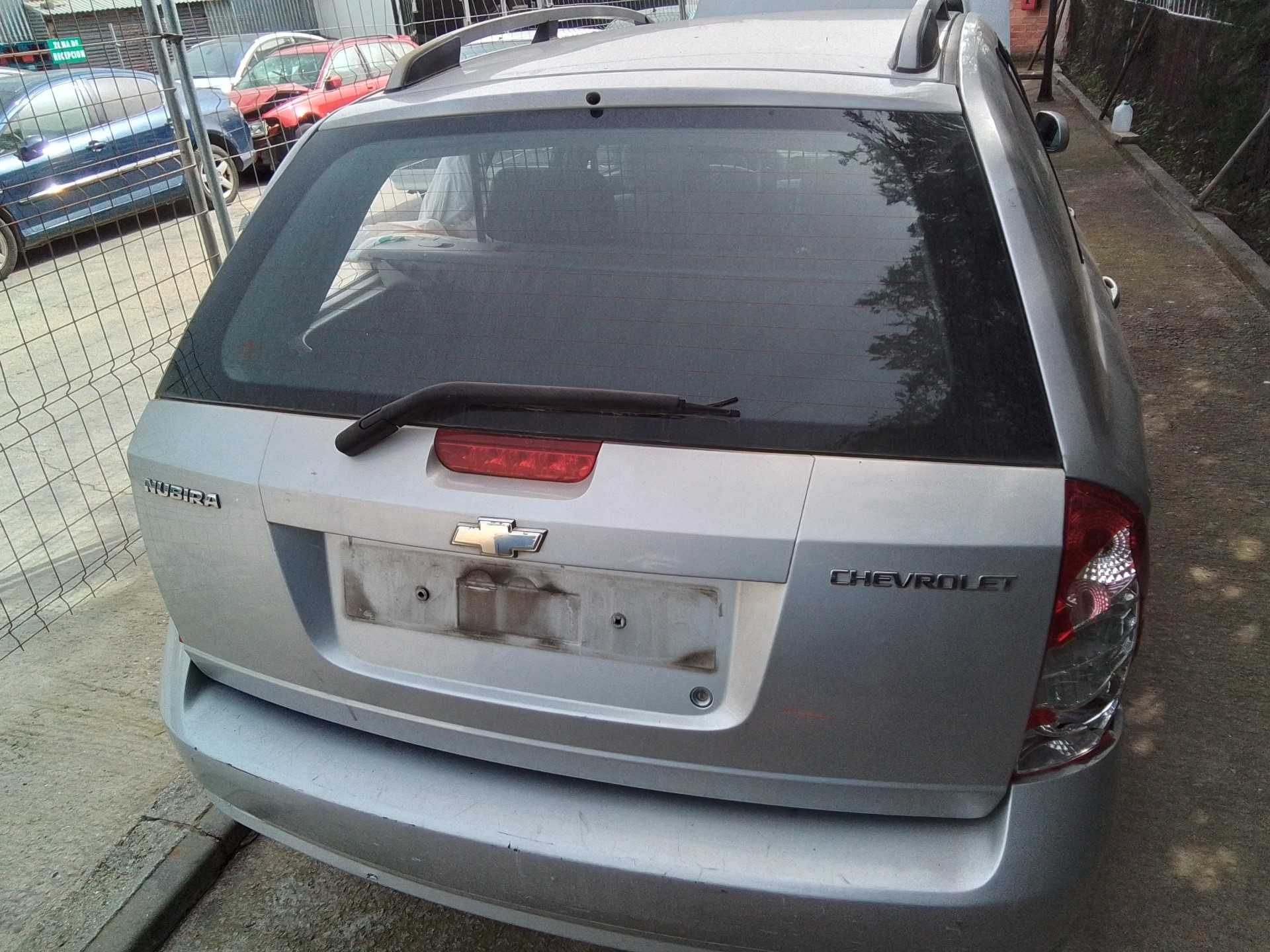Recambio de porton trasero para chevrolet nubira berlina 1.8 cat referencia OEM IAM   