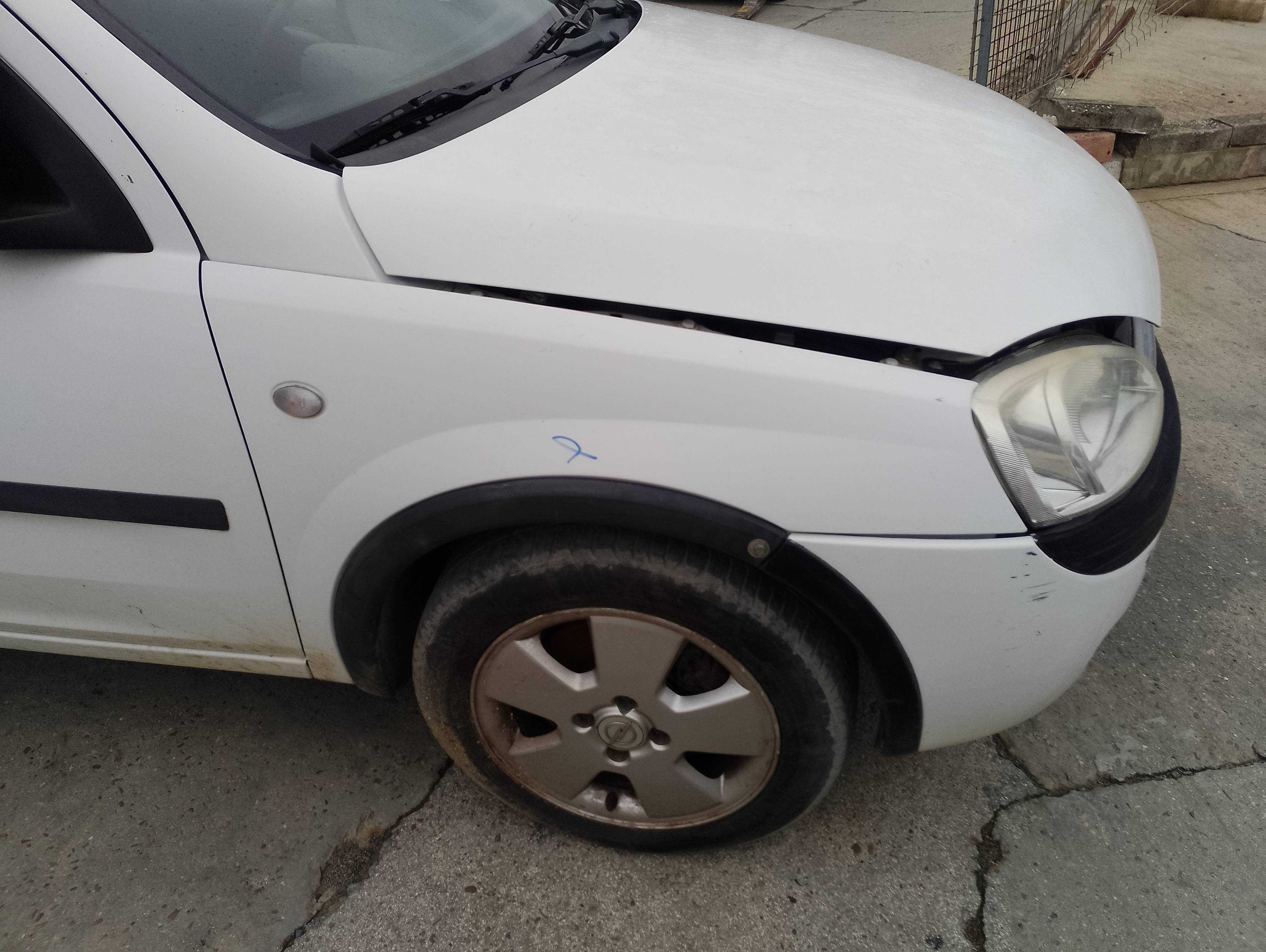 Recambio de aleta delantera derecha para opel combo (corsa c) edition blue line referencia OEM IAM   