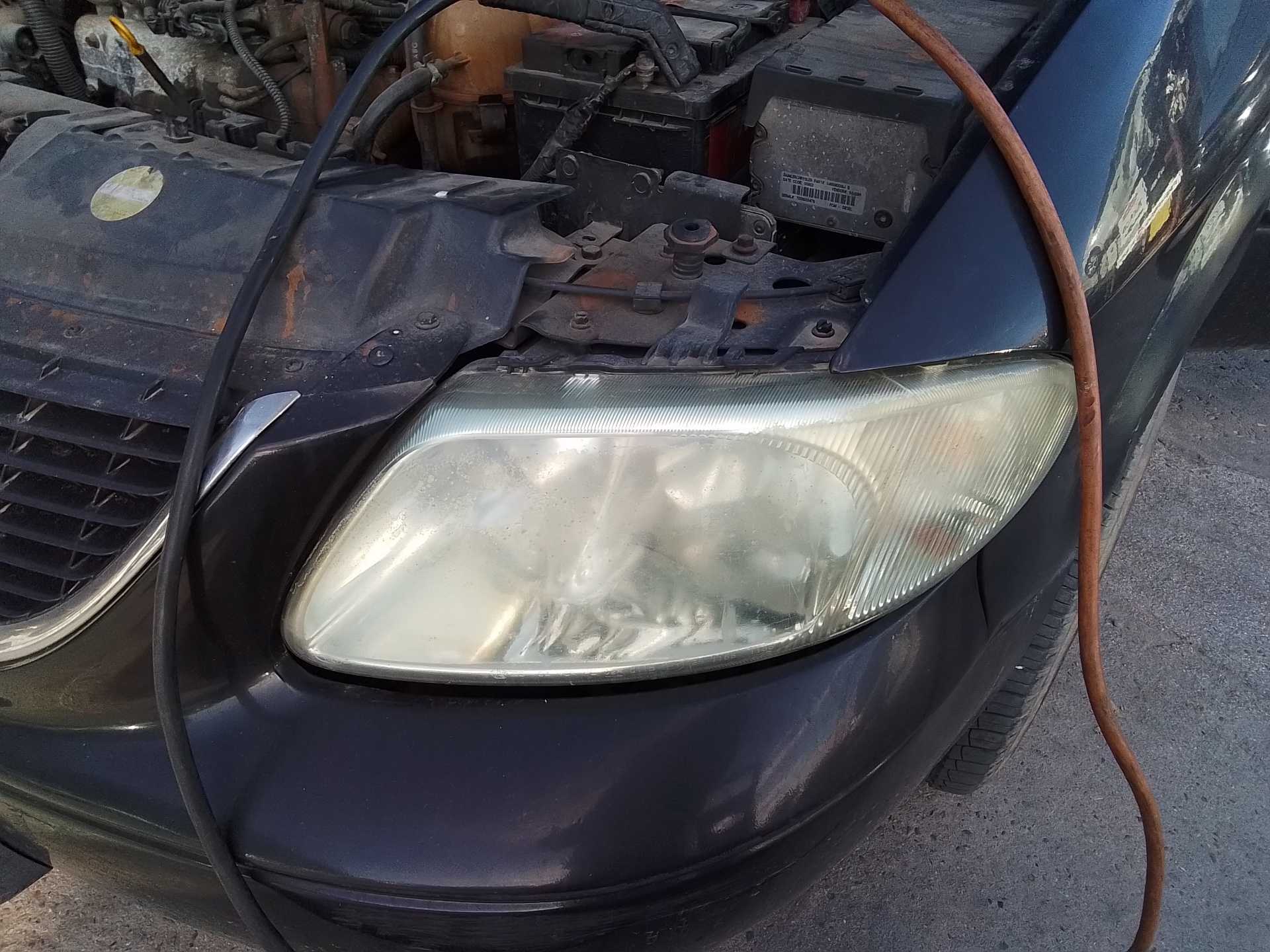 Recambio de faro izquierdo para chrysler voyager (rg) 2.5 crd executive referencia OEM IAM   