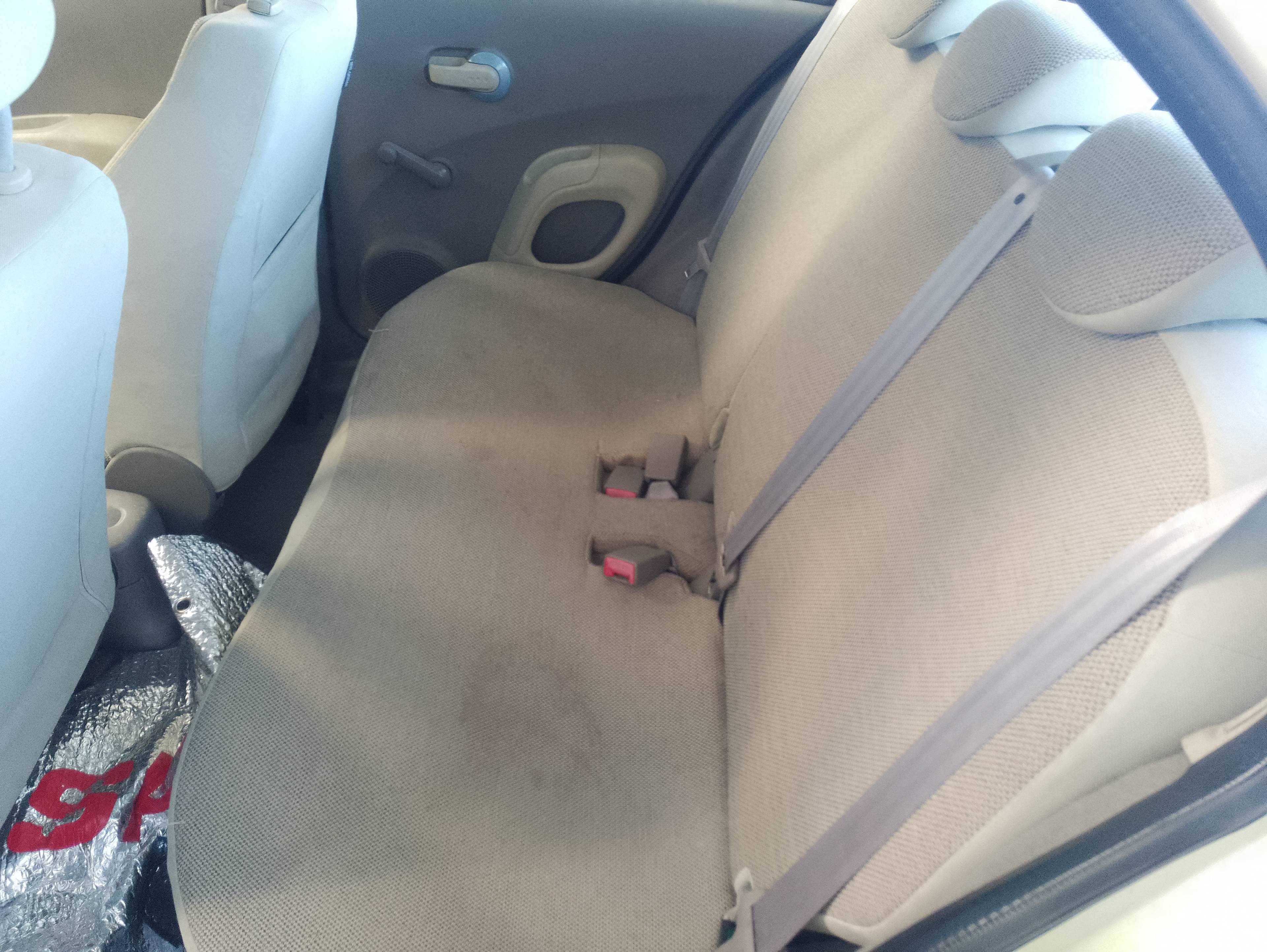 Recambio de asientos traseros para nissan micra (k12e) 25 aniversario referencia OEM IAM   