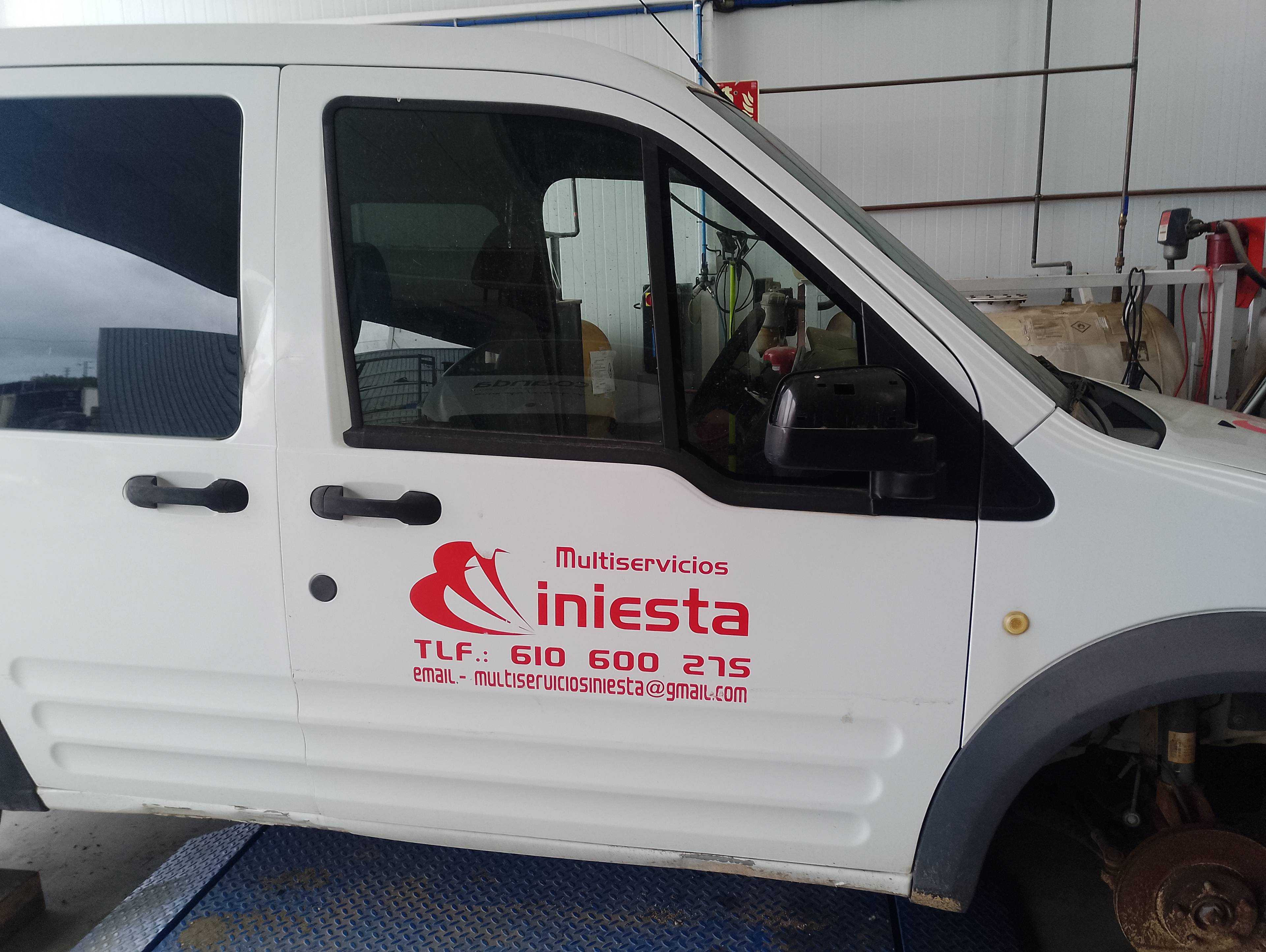 Recambio de puerta delantera derecha para ford tourneo connect (tc7) kombi corta (2009) referencia OEM IAM   