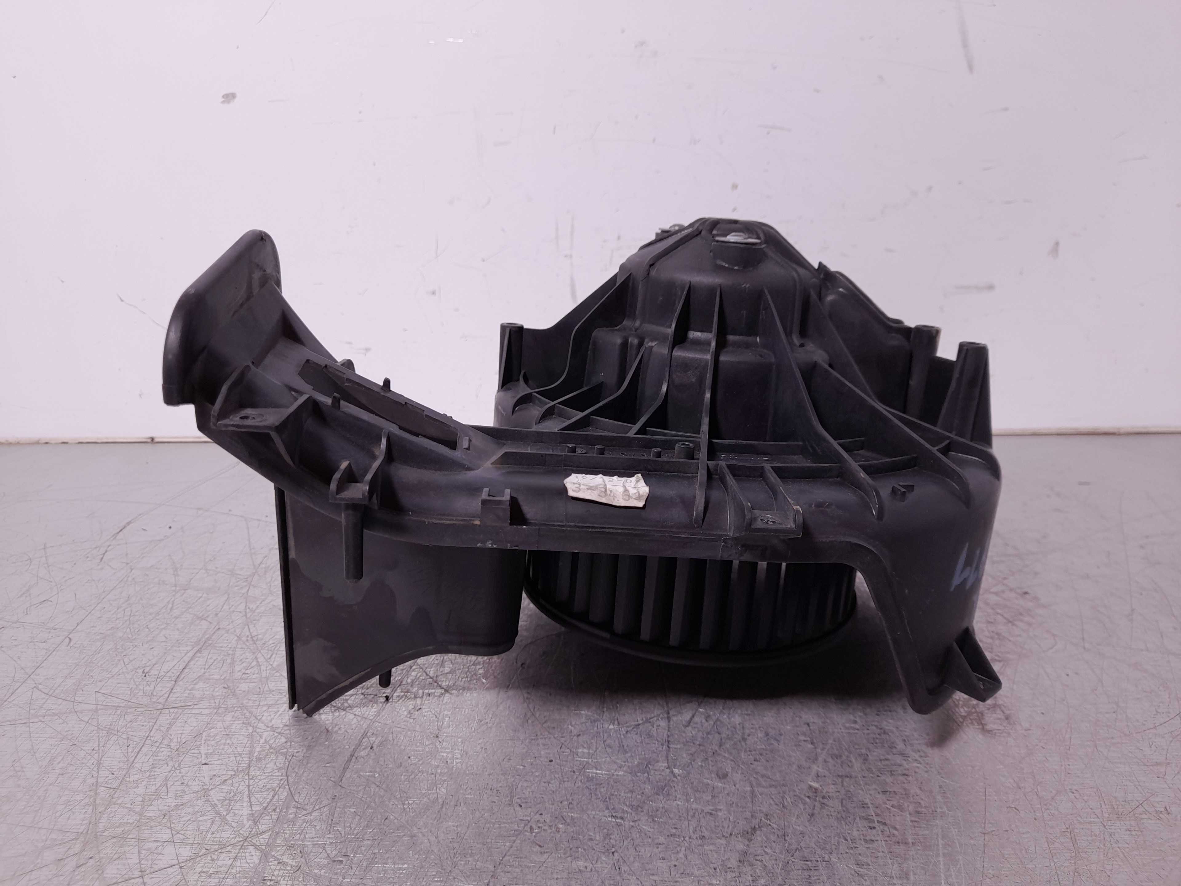 Recambio de motor calefaccion para opel vectra c berlina club referencia OEM IAM 007014W VALEO 