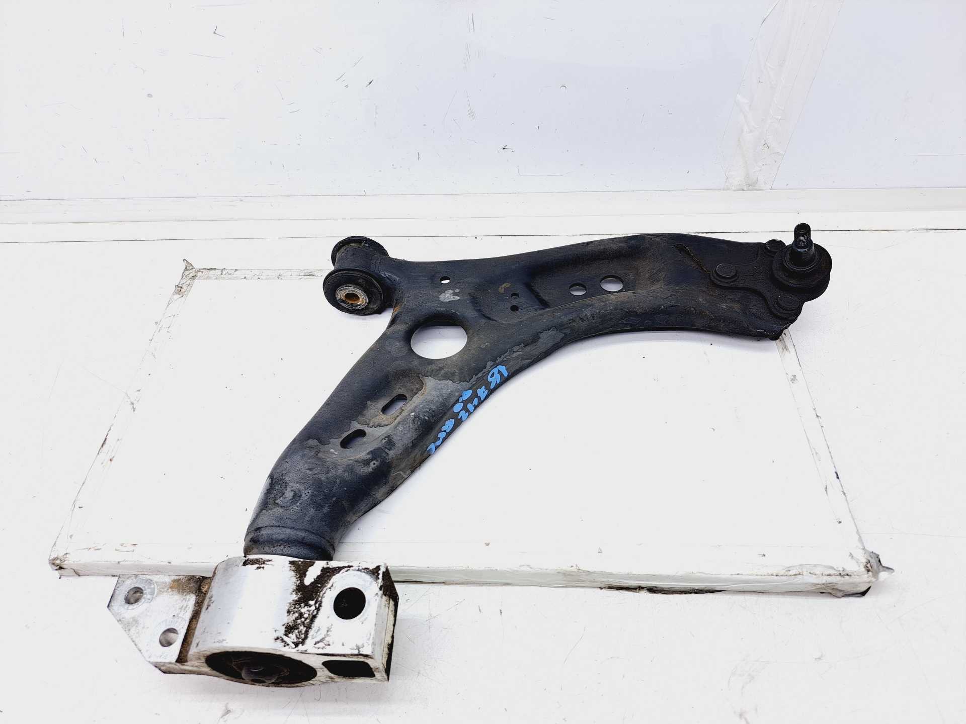 Recambio de brazo suspension inferior delantero derecho para volkswagen golf vi (5k1) referencia OEM IAM 1K0407152BC  