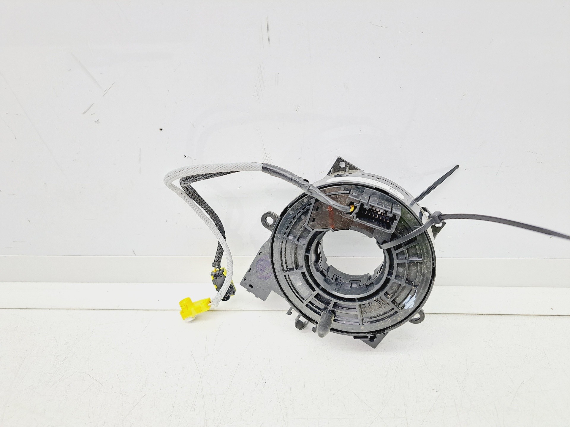 Recambio de anillo airbag para renault captur ii intens referencia OEM IAM 255549585R  