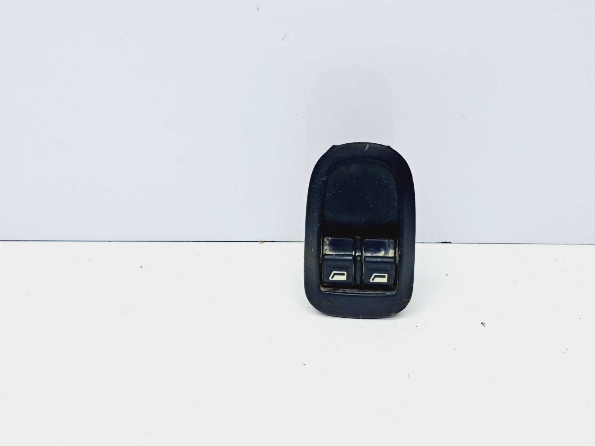 Recambio de mando elevalunas delantero izquierdo para peugeot 306 berlina 3/4/5 puertas (s2) referencia OEM IAM   